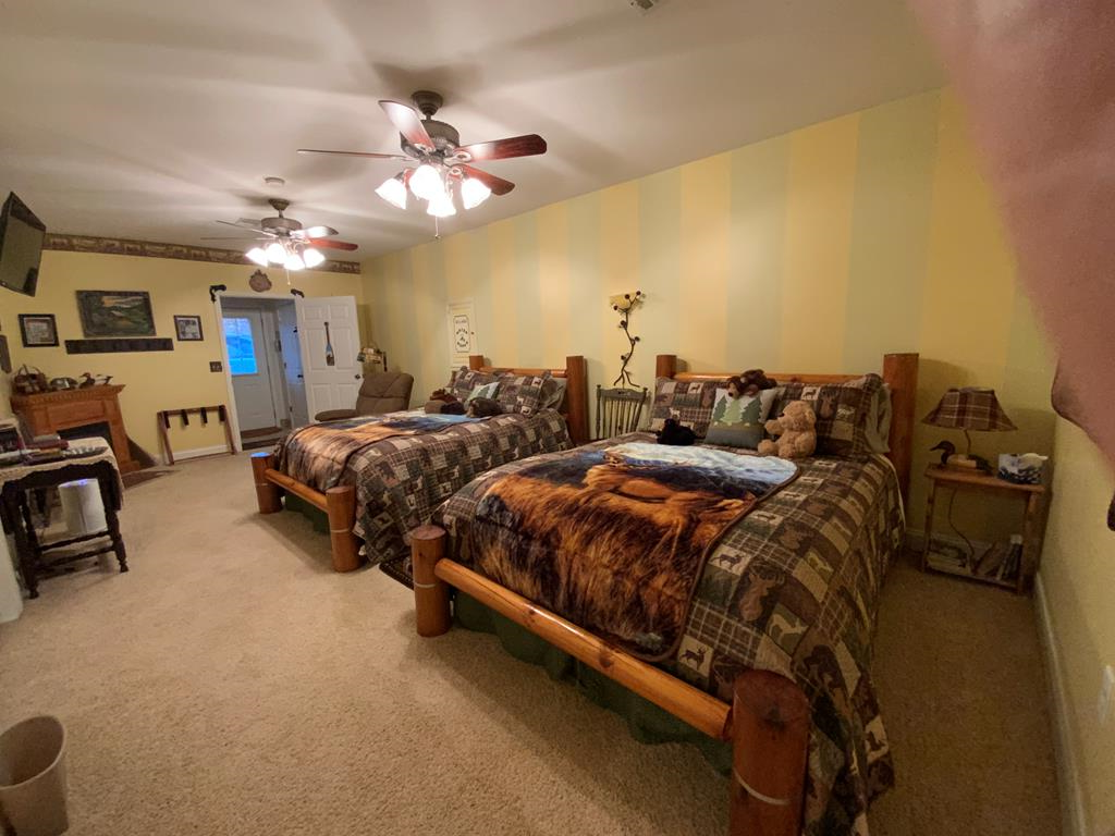 Ellijay, Georgia, 30540, United States, 3 Bedrooms Bedrooms, ,3 BathroomsBathrooms,Residential,For Sale,1859130