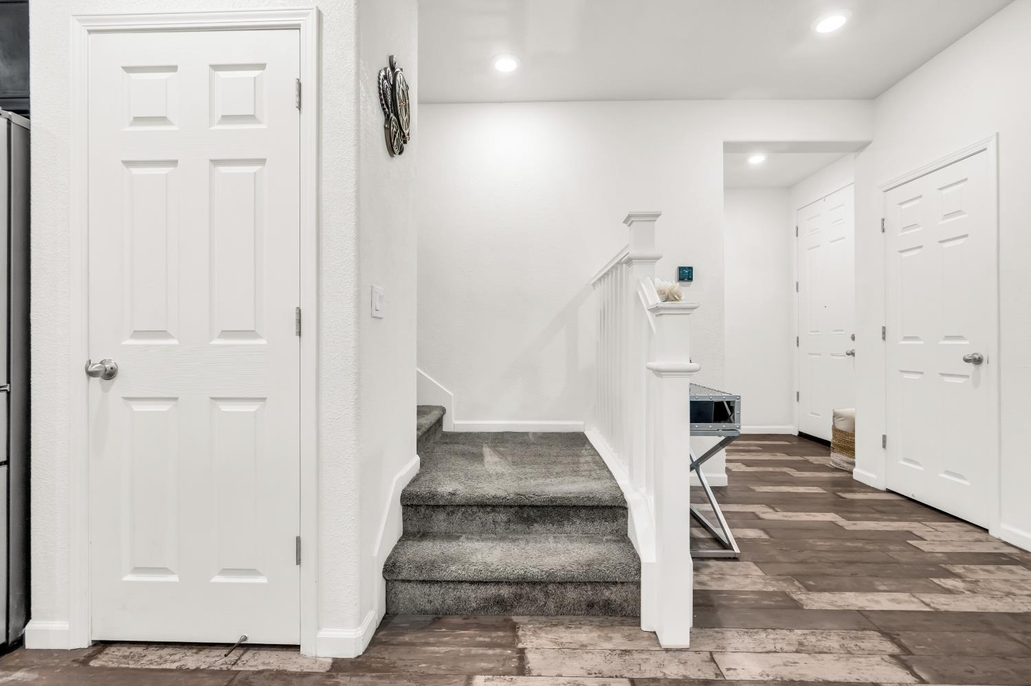 Elk Grove, California, 95758, United States, 3 Bedrooms Bedrooms, ,3 BathroomsBathrooms,Residential,For Sale,1995602