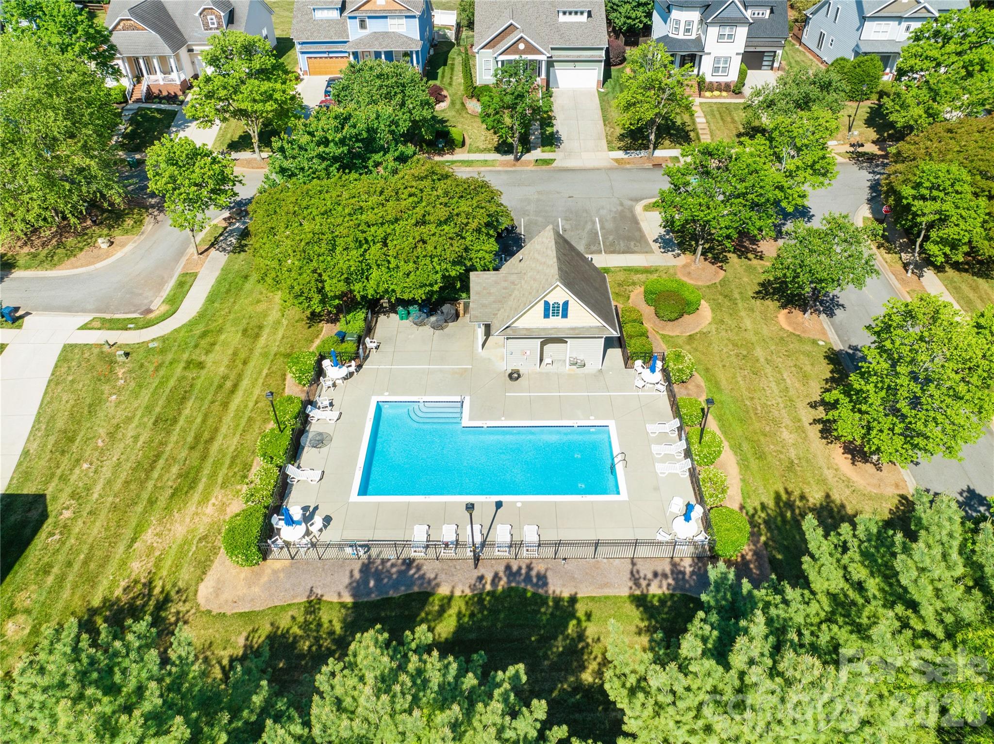 Cornelius, North Carolina, 28031, United States, 4 Bedrooms Bedrooms, ,4 BathroomsBathrooms,Residential,For Sale,2045190