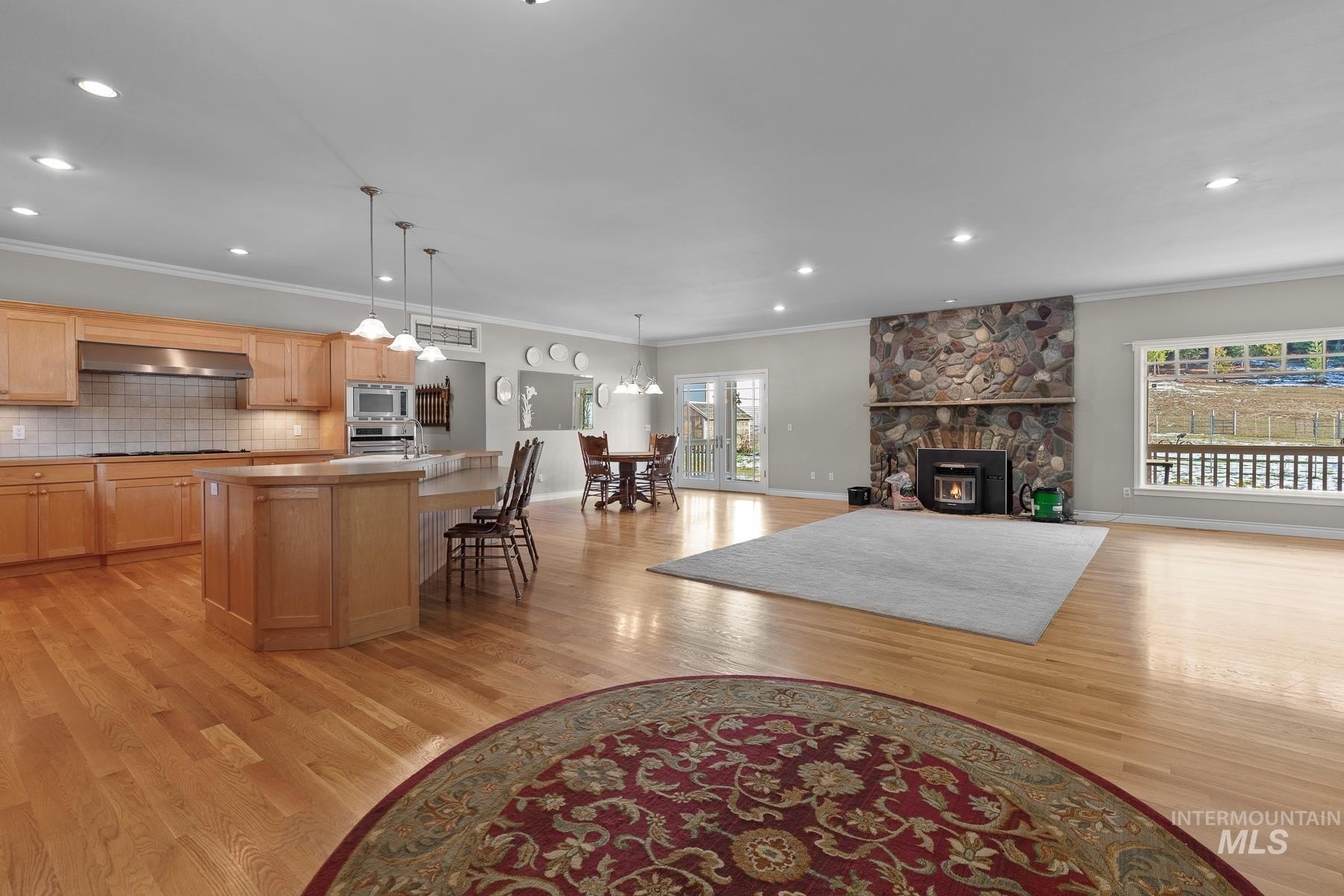Wallace, Idaho, 83873, United States, 3 Bedrooms Bedrooms, ,3 BathroomsBathrooms,Residential,For Sale,1860475