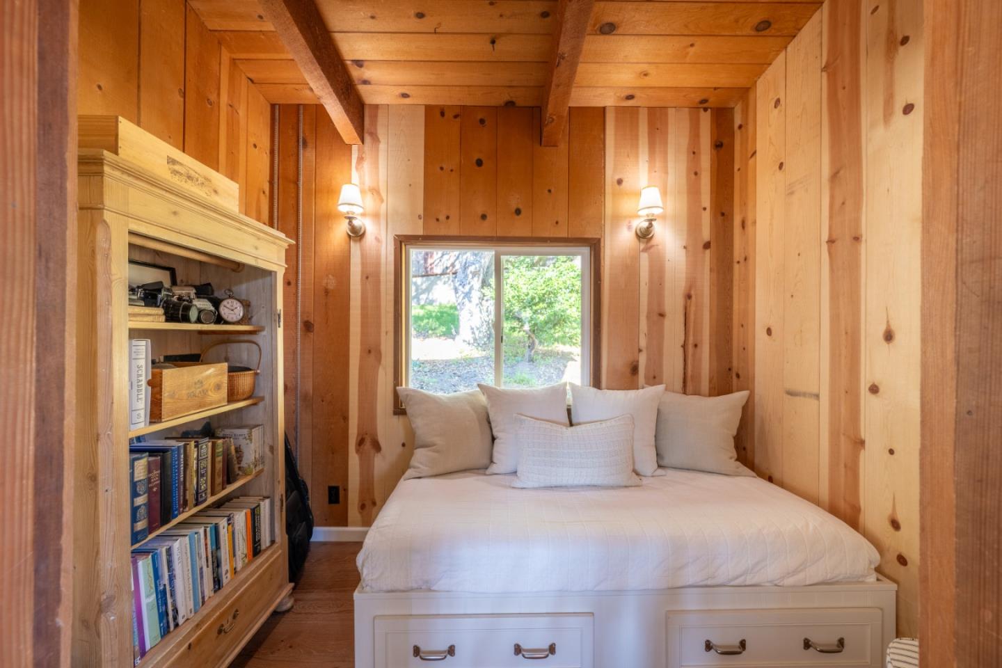 Carmel Valley, California, 93924, United States, 4 Bedrooms Bedrooms, ,3 BathroomsBathrooms,Residential,For Sale,1999707