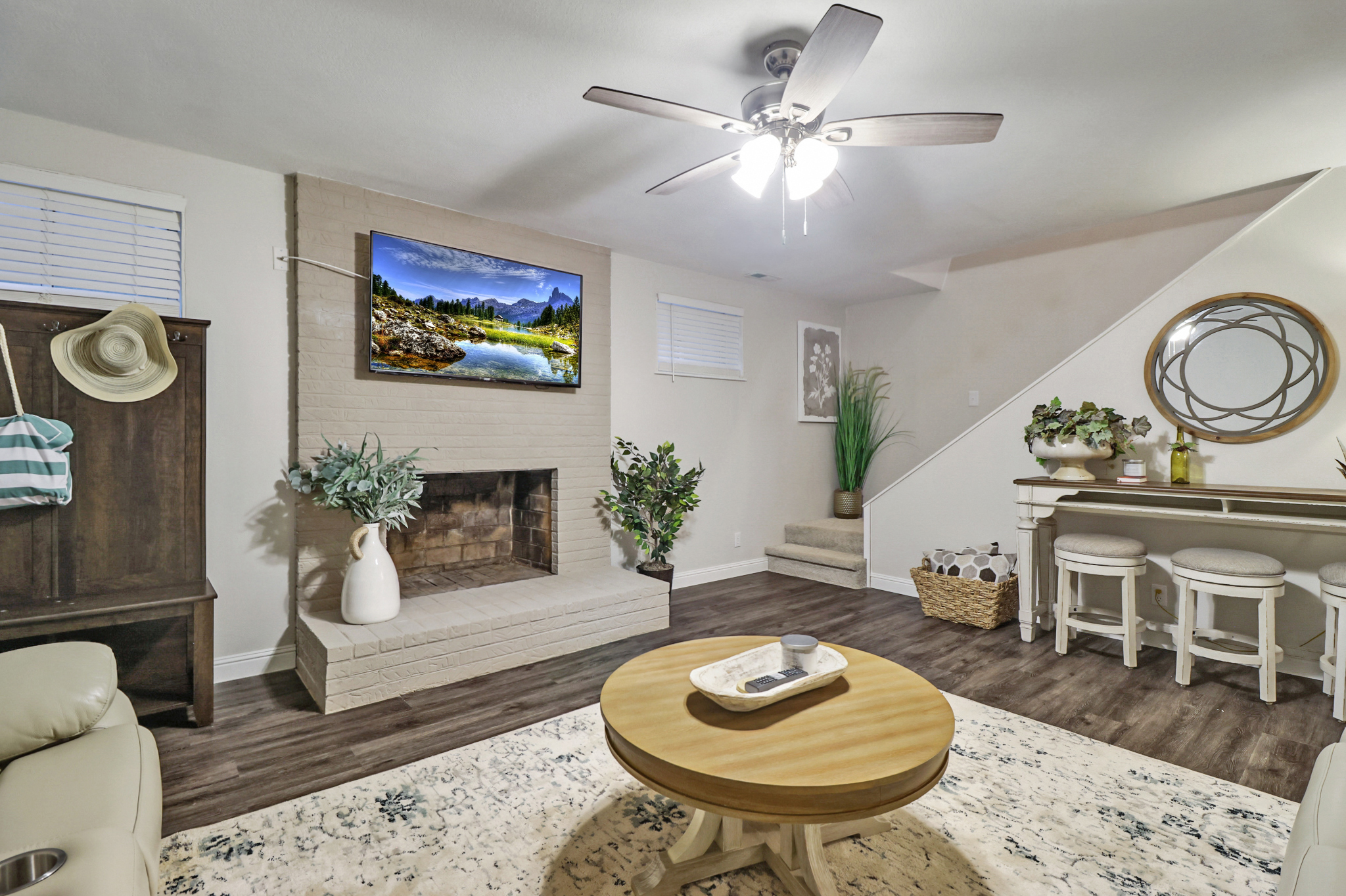 Rockwood, Tennessee, 37854, United States, 4 Bedrooms Bedrooms, ,3 BathroomsBathrooms,Residential,For Sale,2011403