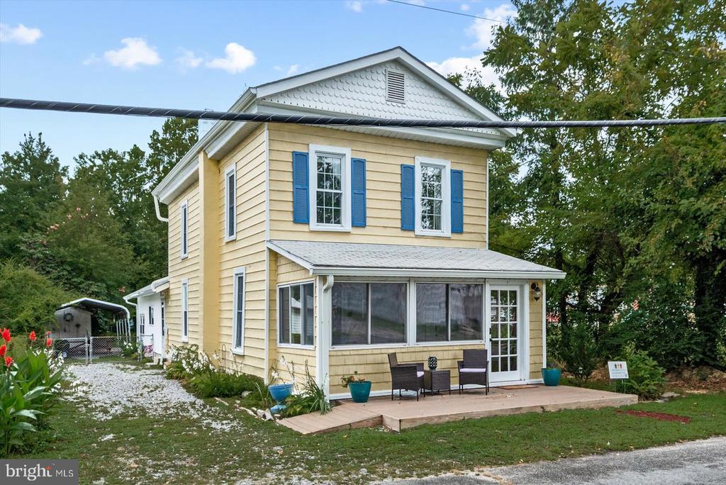 Colonial Beach, Virginia, 22443, United States, 4 Bedrooms Bedrooms, ,2 BathroomsBathrooms,Residential,For Sale,1926238