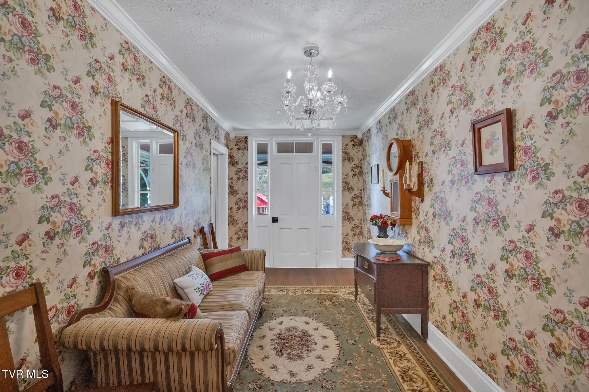 Roan Mountain, Tennessee, 37687, United States, 4 Bedrooms Bedrooms, ,2 BathroomsBathrooms,Residential,For Sale,2010992