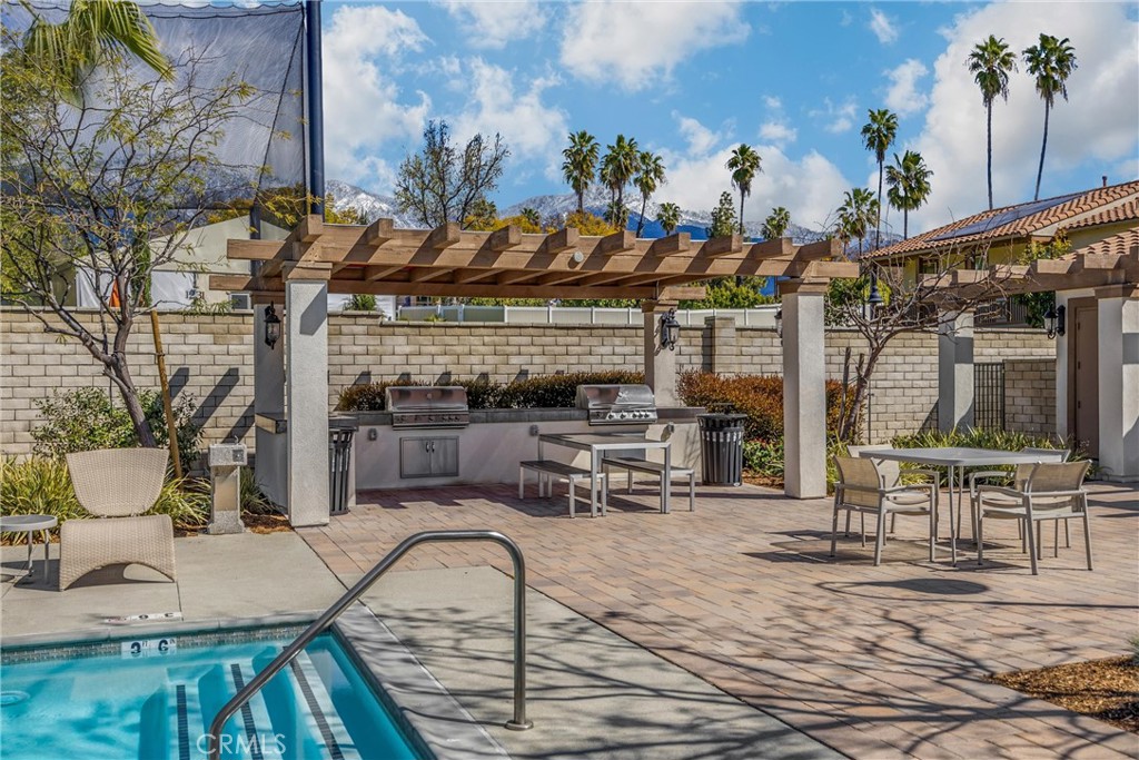 Upland, California, 91784, United States, 3 Bedrooms Bedrooms, ,3 BathroomsBathrooms,Residential,For Sale,1988637