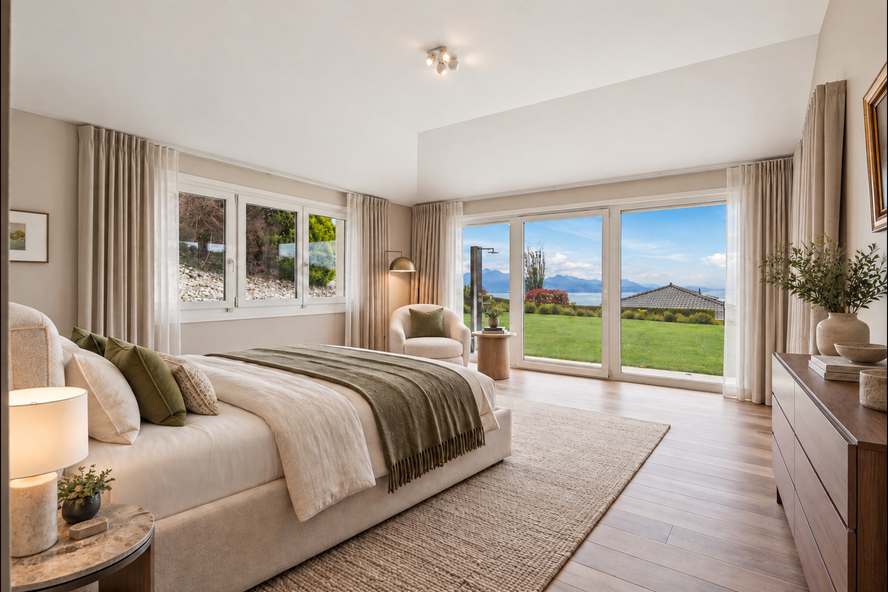  A peaceful haven bathed in light, with breathtaking views of the lake and the Al - 物件實景