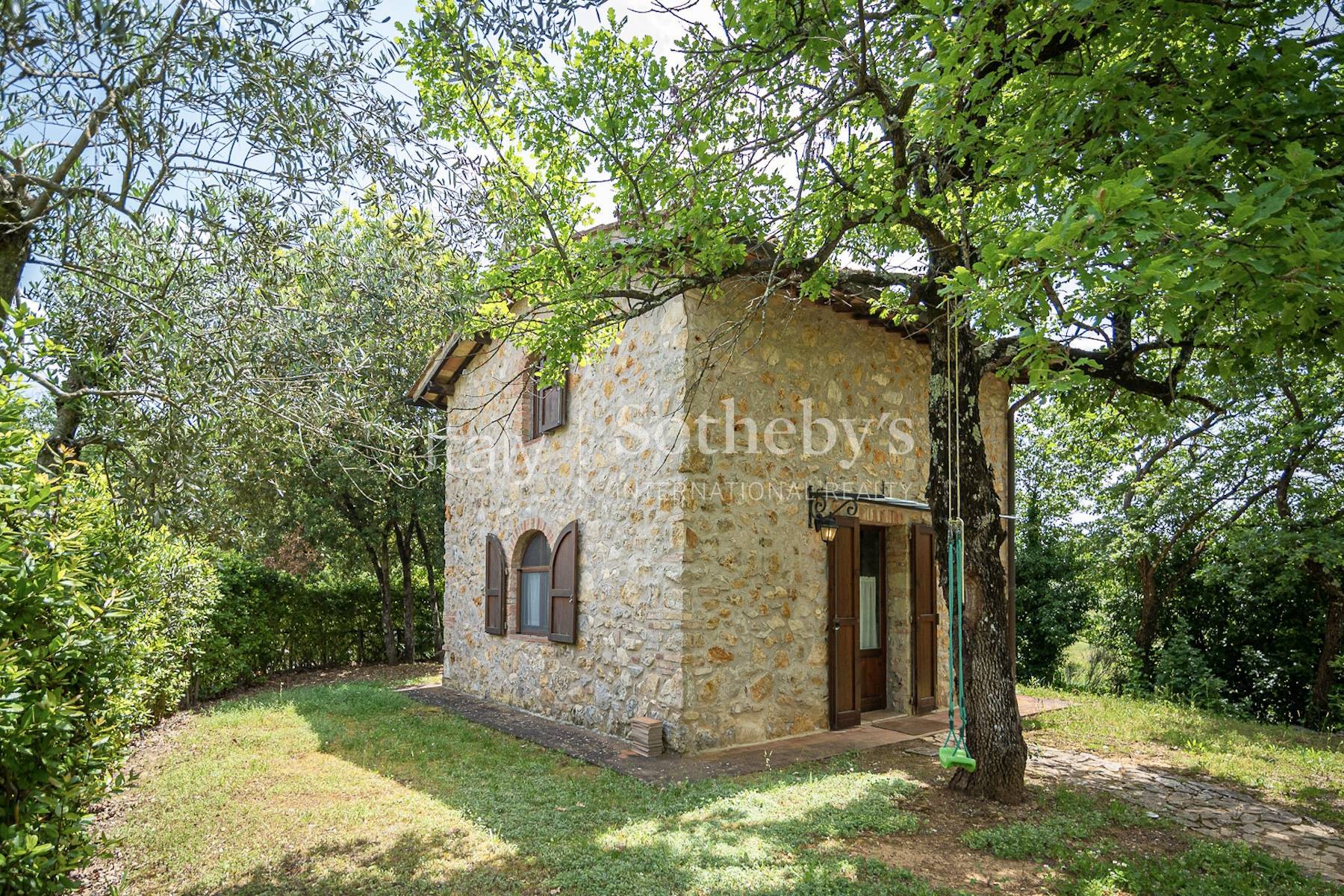  Stunning estate on top of a gentle hill - 物件實景