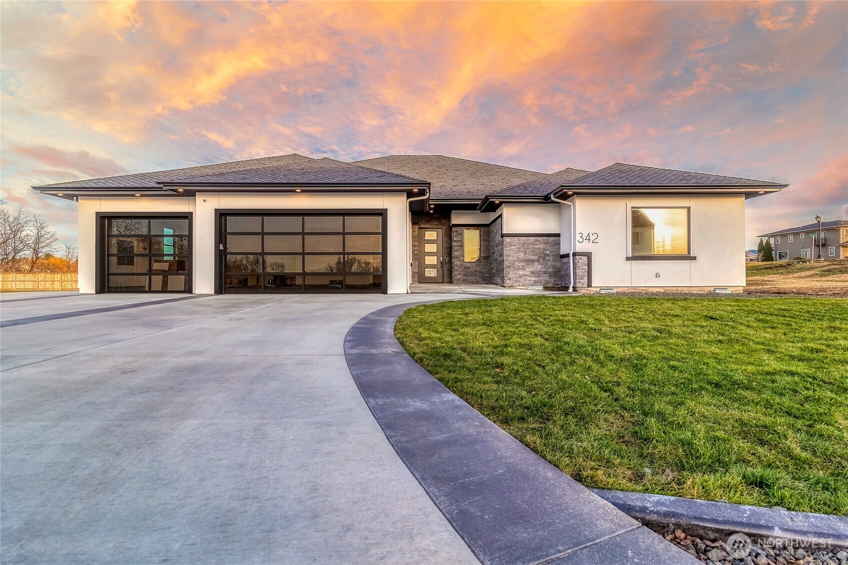 Walla Walla, Washington, 99362, United States, 4 Bedrooms Bedrooms, ,3 BathroomsBathrooms,Residential,For Sale,1905959