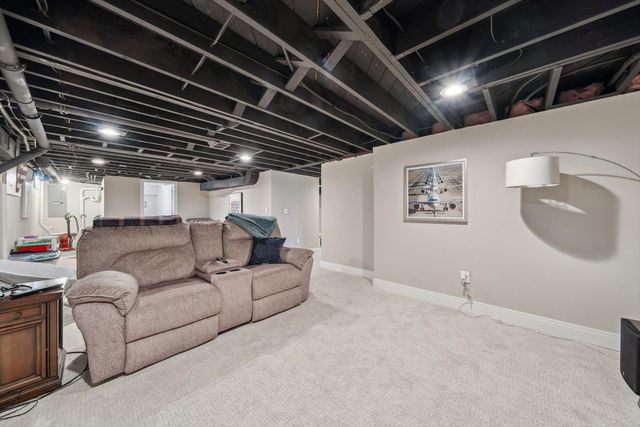 Birmingham, Michigan, 48009, United States, 5 Bedrooms Bedrooms, ,Residential,For Sale,1792360