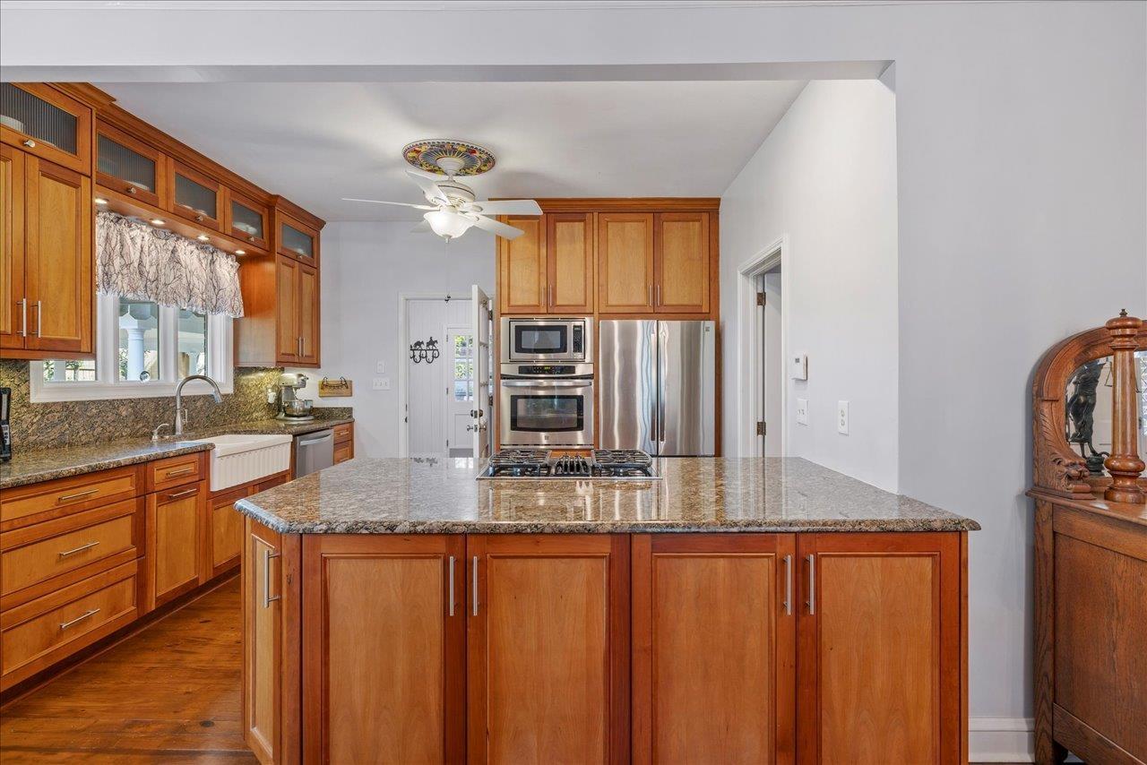 Tallahassee, Florida, 32303, United States, 4 Bedrooms Bedrooms, ,3 BathroomsBathrooms,Residential,For Sale,1959119