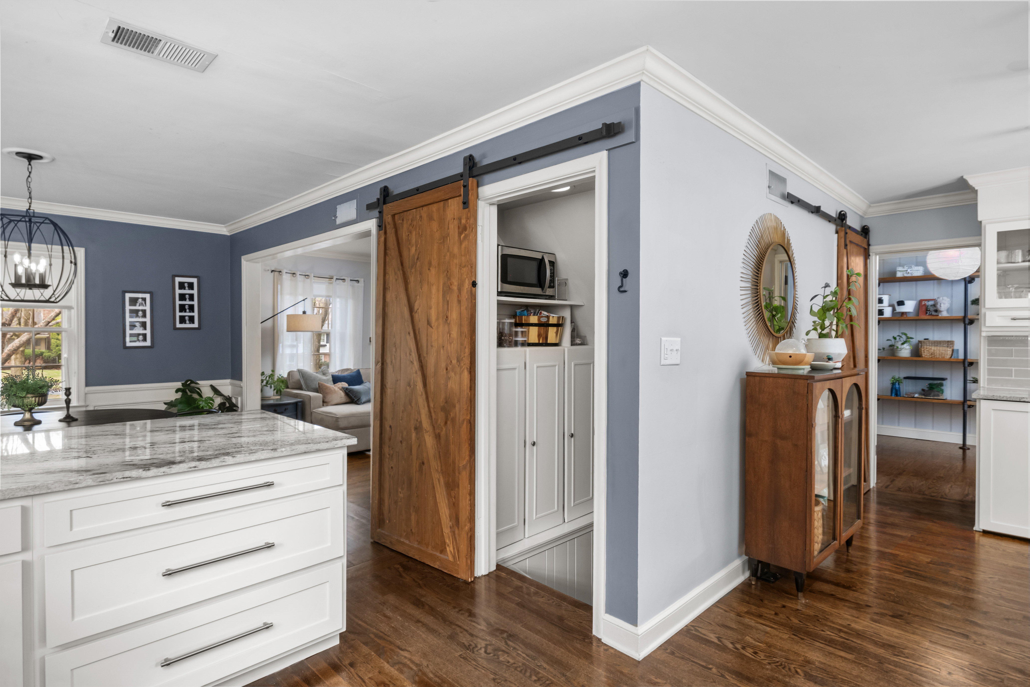 Wyomissing, Pennsylvania, 19610, United States, 4 Bedrooms Bedrooms, ,3 BathroomsBathrooms,Residential,For Sale,1938132