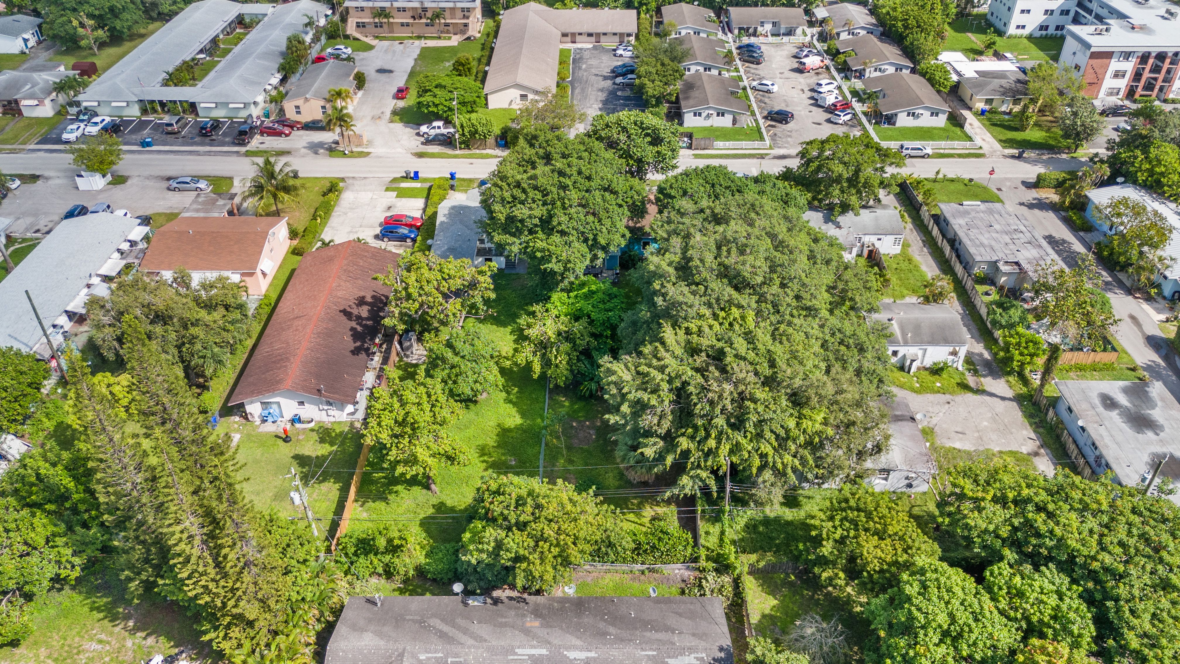  2434 Lincoln St, Hollywood, FL, 33020 - 物件實景