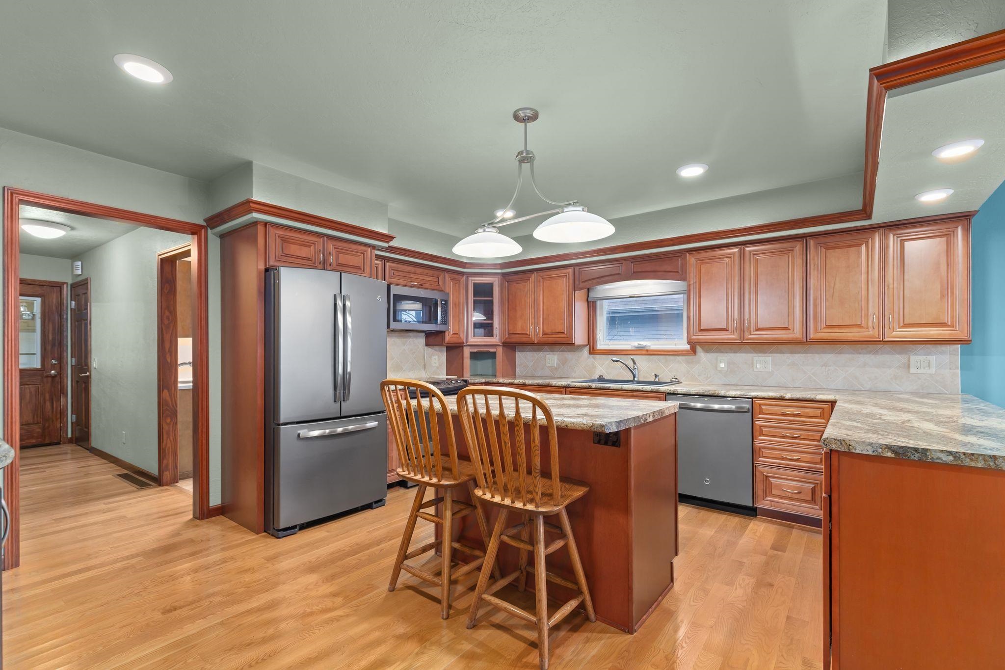 MENASHA, Wisconsin, 54942, United States, 4 Bedrooms Bedrooms, ,2 BathroomsBathrooms,Residential,For Sale,1996983