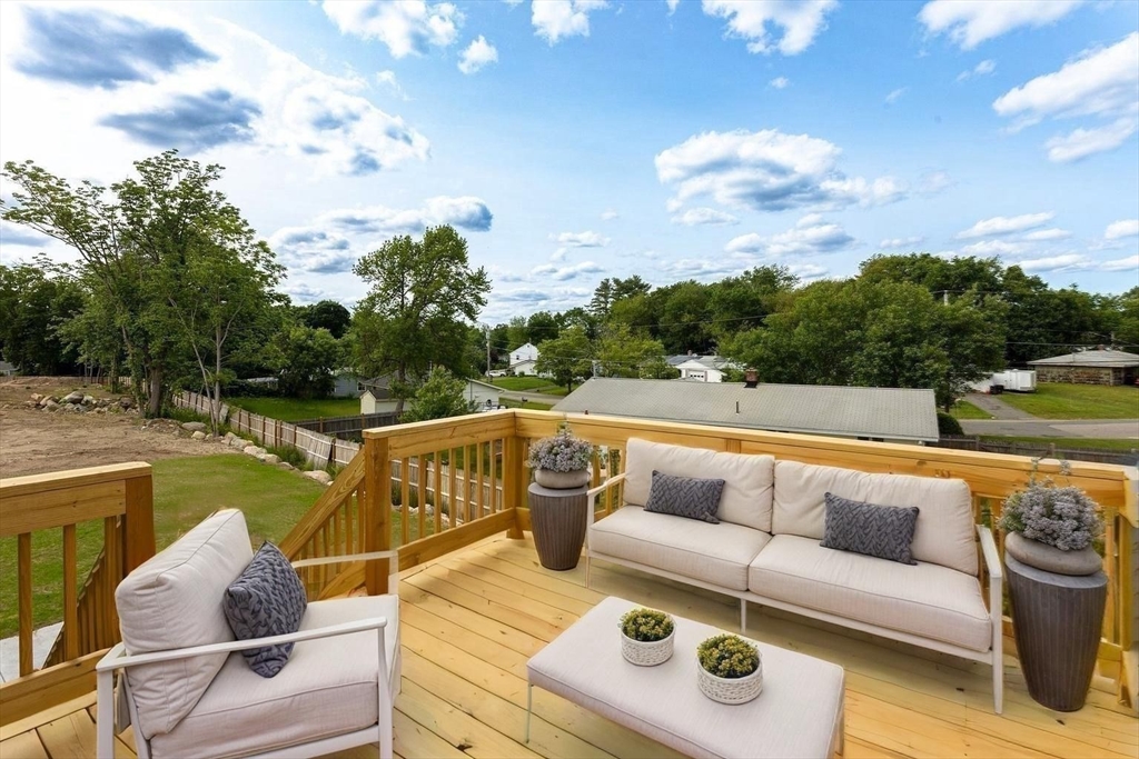 Brockton, Massachusetts, 02302, United States, 4 Bedrooms Bedrooms, ,3 BathroomsBathrooms,Residential,For Sale,1937310
