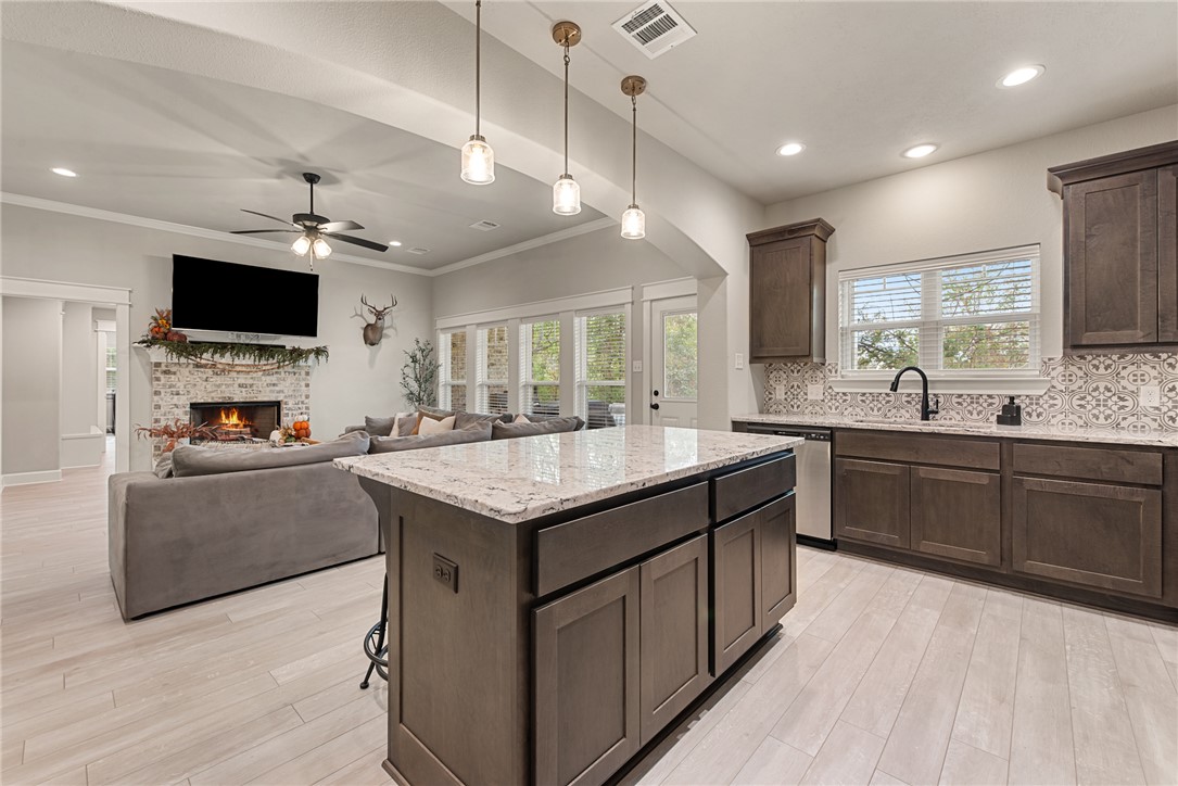 College Station, Texas, 77845, United States, 4 Bedrooms Bedrooms, ,3 BathroomsBathrooms,Residential,For Sale,1976837