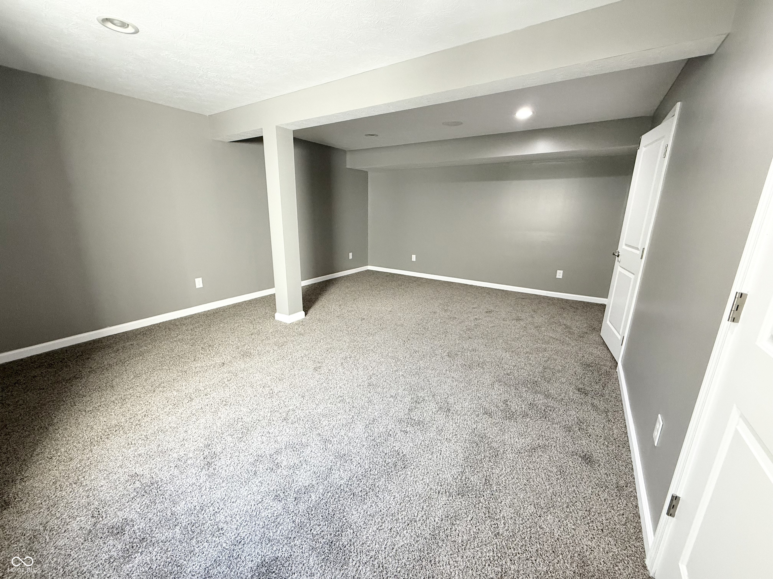 Greenwood, Indiana, 46143, United States, 5 Bedrooms Bedrooms, ,4 BathroomsBathrooms,Residential,For Sale,1930714