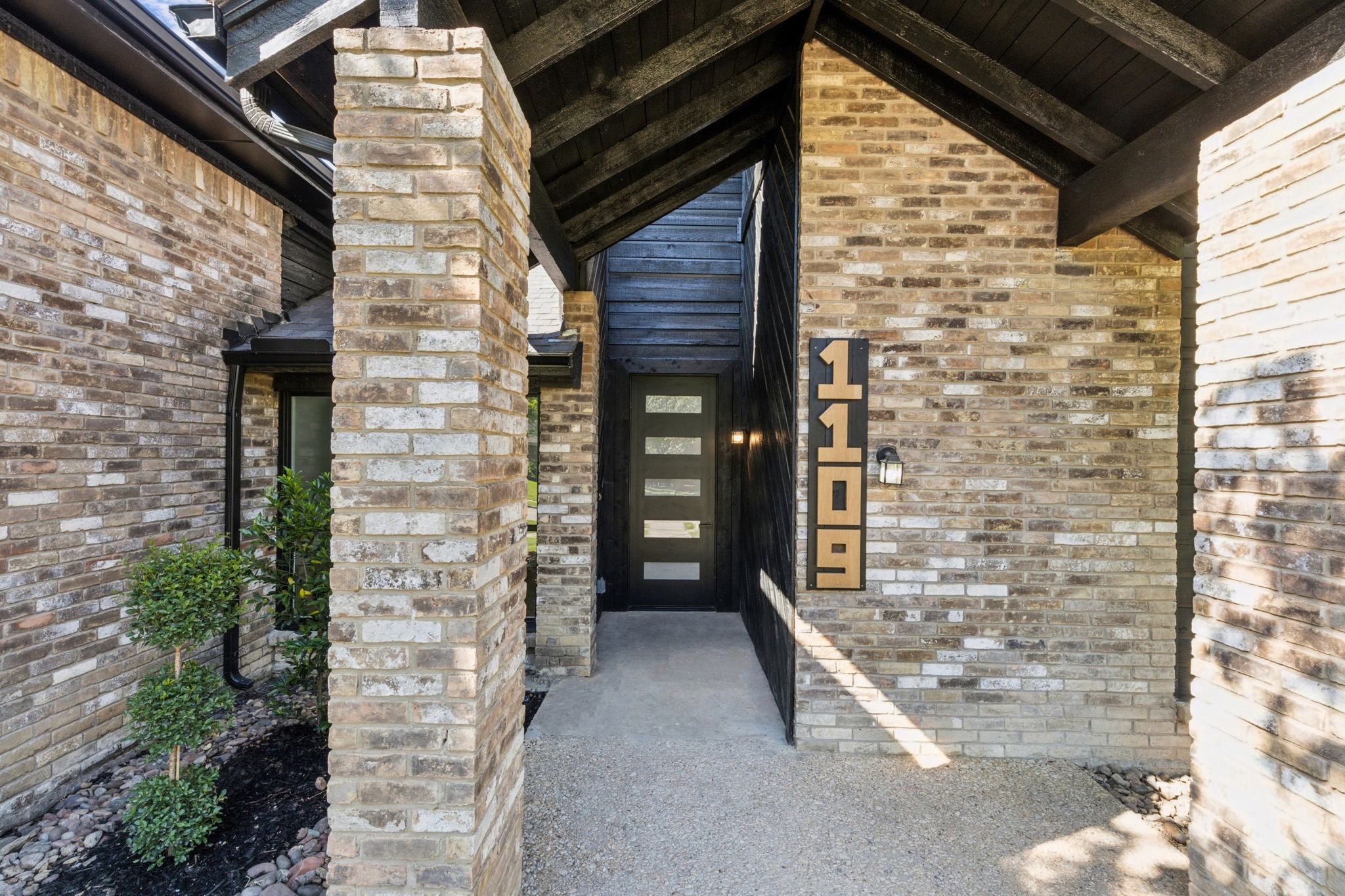 Richardson, Texas, 75081, United States, 4 Bedrooms Bedrooms, ,4 BathroomsBathrooms,Residential,For Sale,1786157