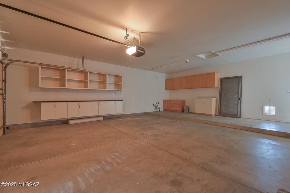 Tucson, Arizona, 85747, United States, 4 Bedrooms Bedrooms, ,4 BathroomsBathrooms,Residential,For Sale,1978909