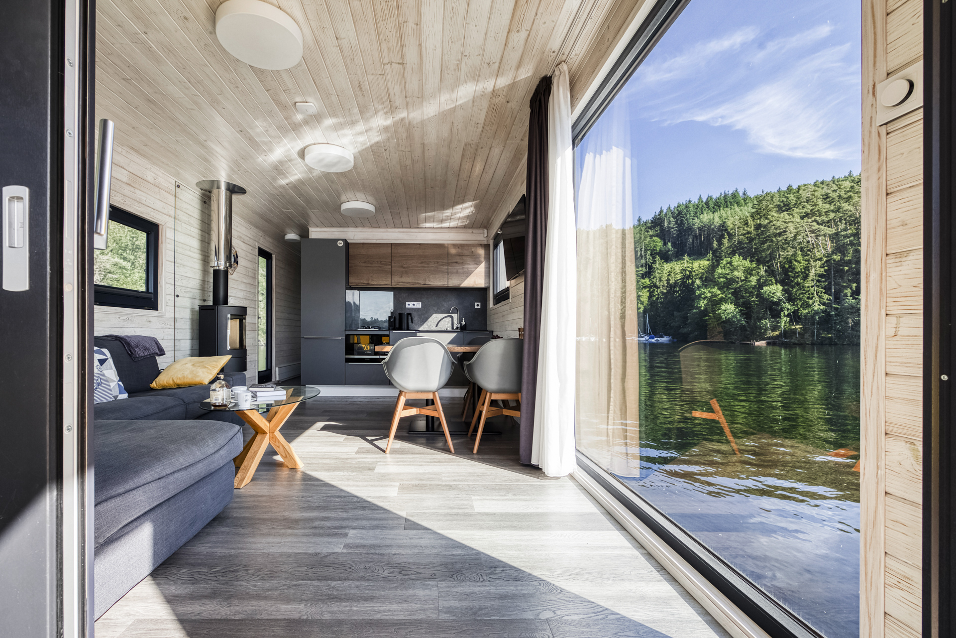  2-bedroom Houseboat - 物件實景