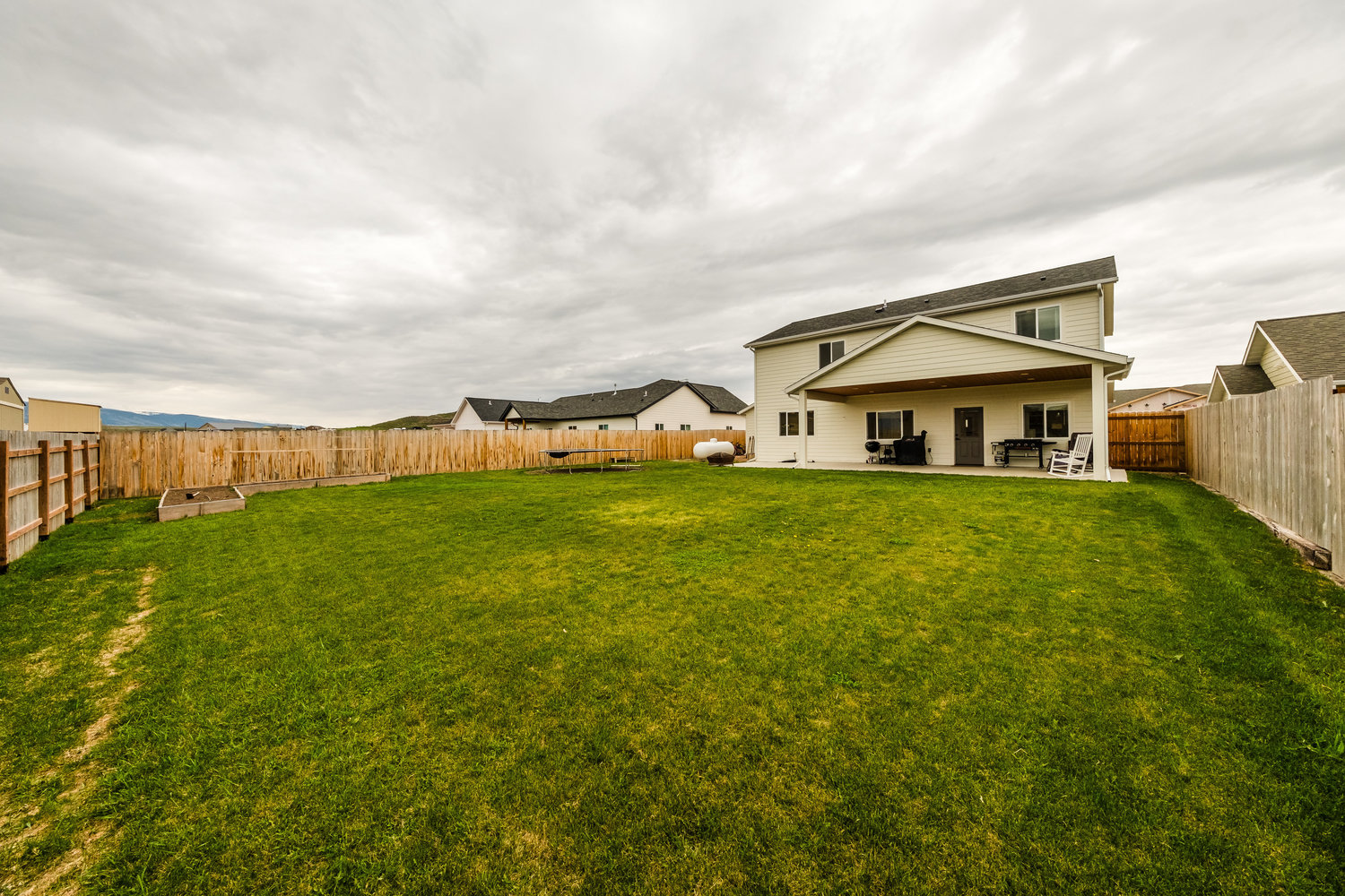 Ranchester, Wyoming, 82839, United States, 4 Bedrooms Bedrooms, ,3 BathroomsBathrooms,Residential,For Sale,1990445