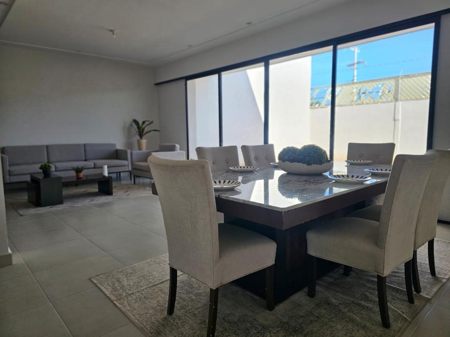 Torreón, Coahuila de Zaragoza, 27023, Mexico, 4 Bedrooms Bedrooms, ,4 BathroomsBathrooms,Residential,For Sale,2001959