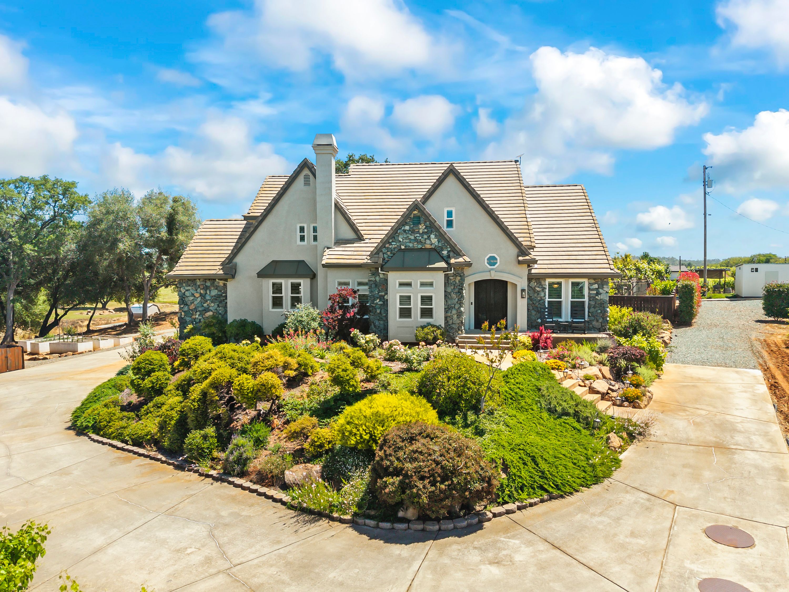  Luxury Living Meets Wine Country Magic on 24 Stunning Acres - 物件實景