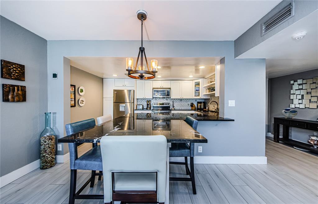 Clearwater Beach, Florida, 33767, United States, 2 Bedrooms Bedrooms, ,2 BathroomsBathrooms,Residential,For Sale,1849008