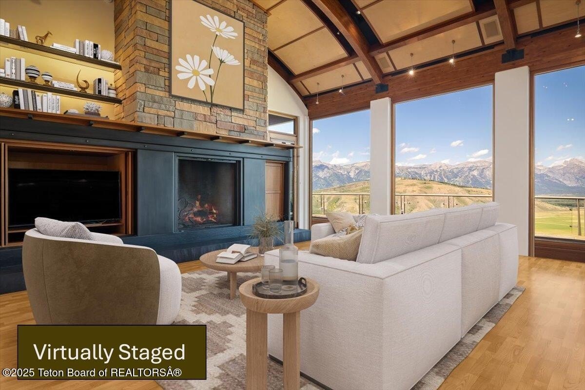 Jackson, Wyoming, 83001, United States, 4 Bedrooms Bedrooms, ,5 BathroomsBathrooms,Residential,For Sale,1851066