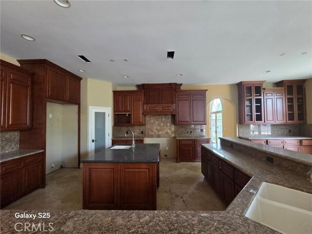 Downey, California, 90240, United States, 5 Bedrooms Bedrooms, ,6 BathroomsBathrooms,Residential,For Sale,1850921