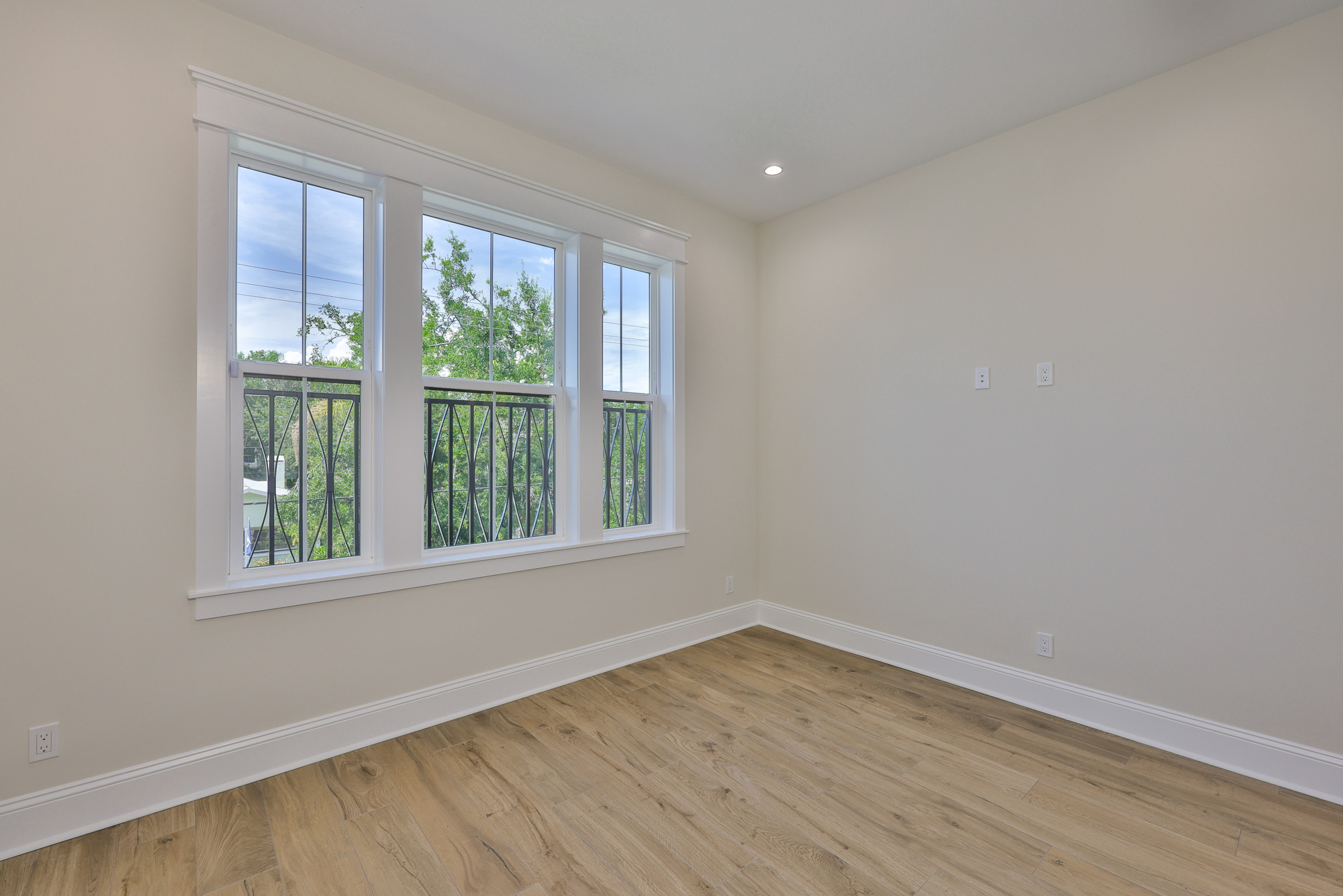 Tampa, Florida, 33629, United States, 5 Bedrooms Bedrooms, ,6 BathroomsBathrooms,Residential,For Sale,1974483