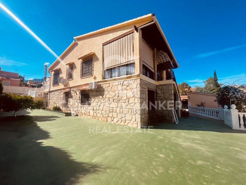 La Nucia, Comunidad Valenciana, ES, 8 Bedrooms Bedrooms, ,2 BathroomsBathrooms,Residential,For Sale,1827987