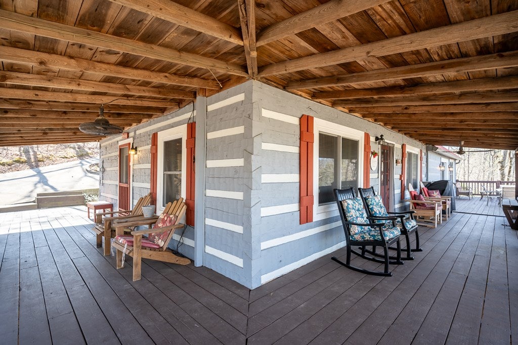 Ellijay, Georgia, 30540, United States, 4 Bedrooms Bedrooms, ,4 BathroomsBathrooms,Residential,For Sale,1858933
