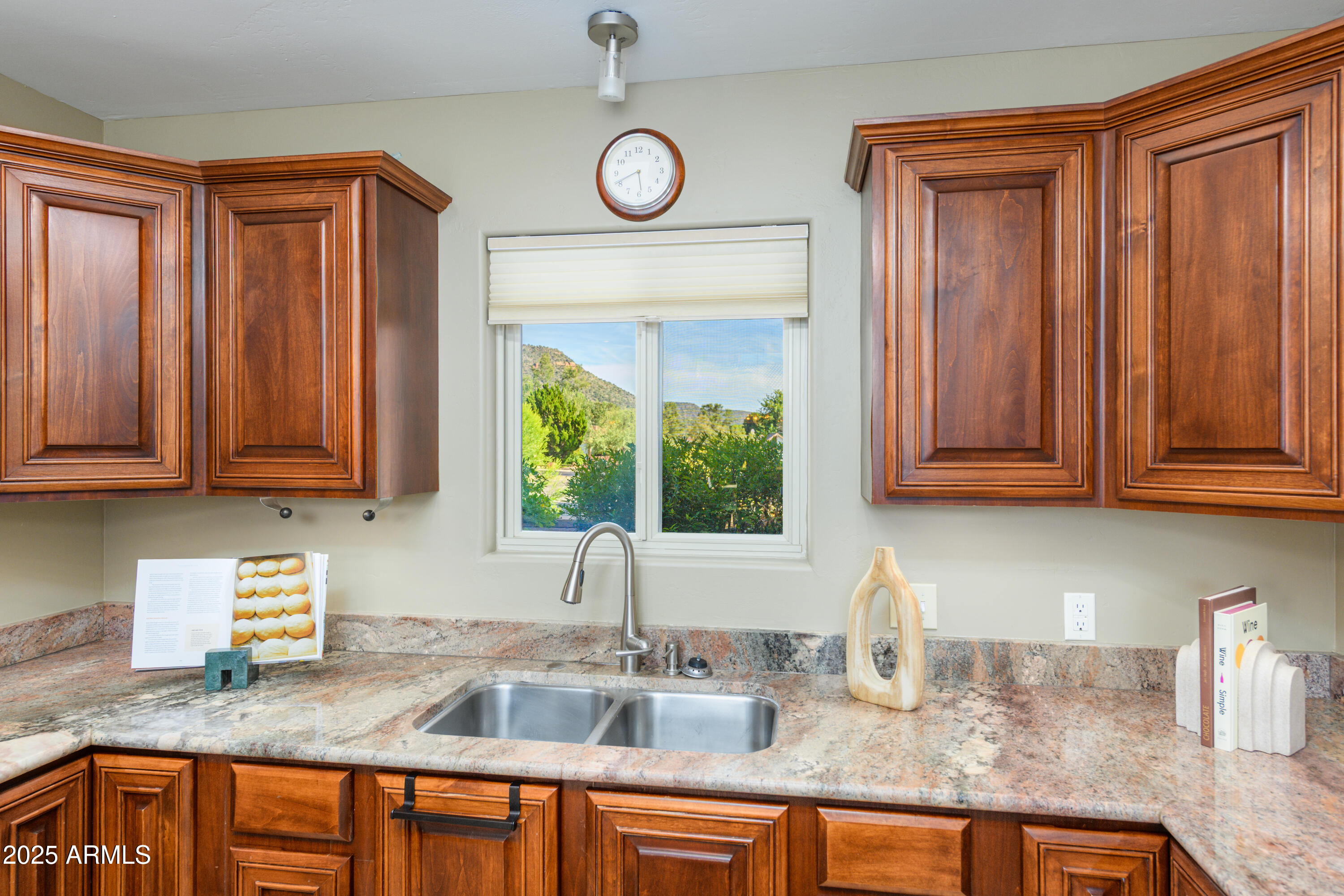 Sedona, Arizona, 86351, United States, 3 Bedrooms Bedrooms, ,Residential,For Sale,1933576