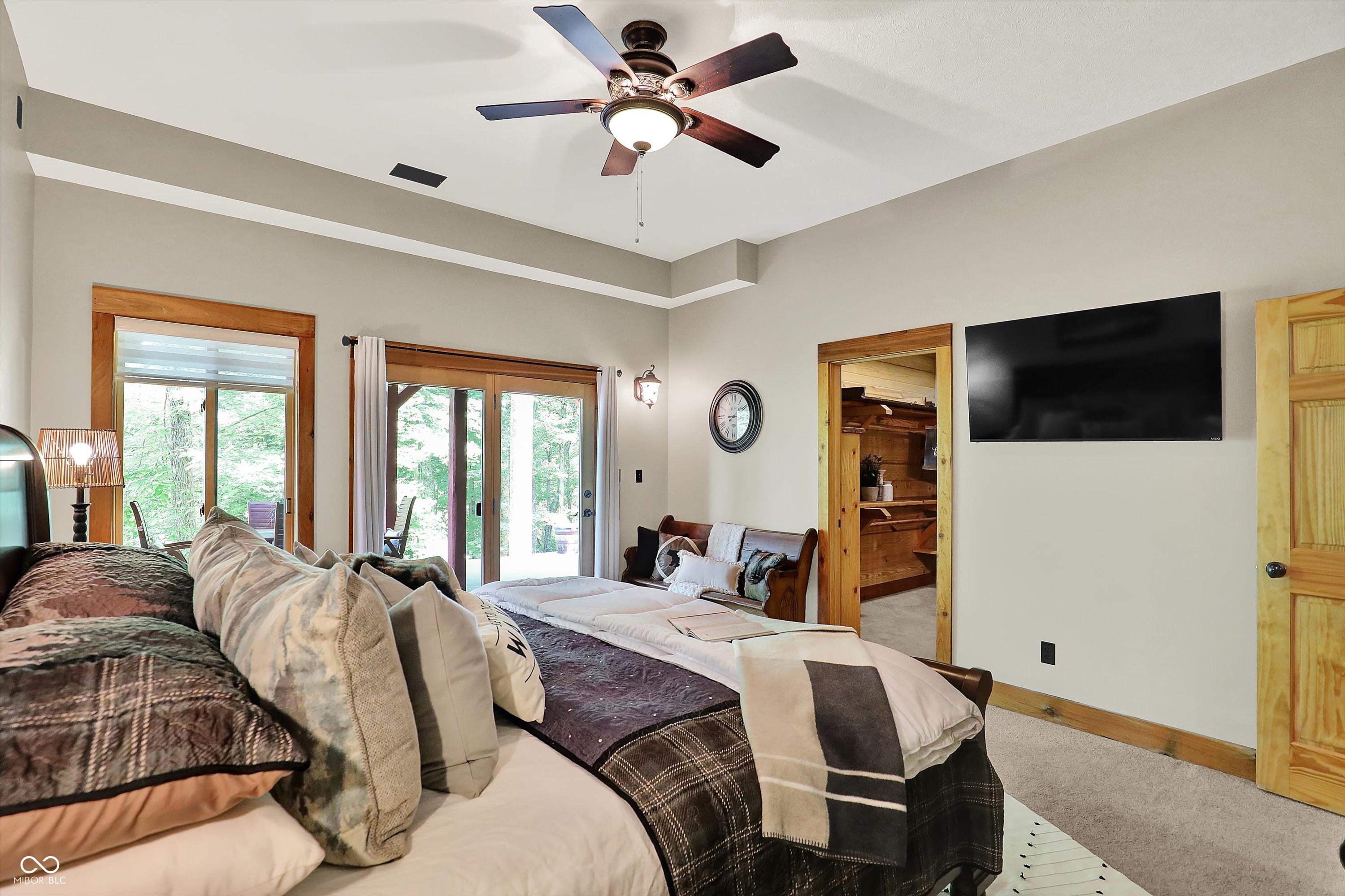 Unionville, Indiana, 47468, United States, 4 Bedrooms Bedrooms, ,5 BathroomsBathrooms,Residential,For Sale,1870094
