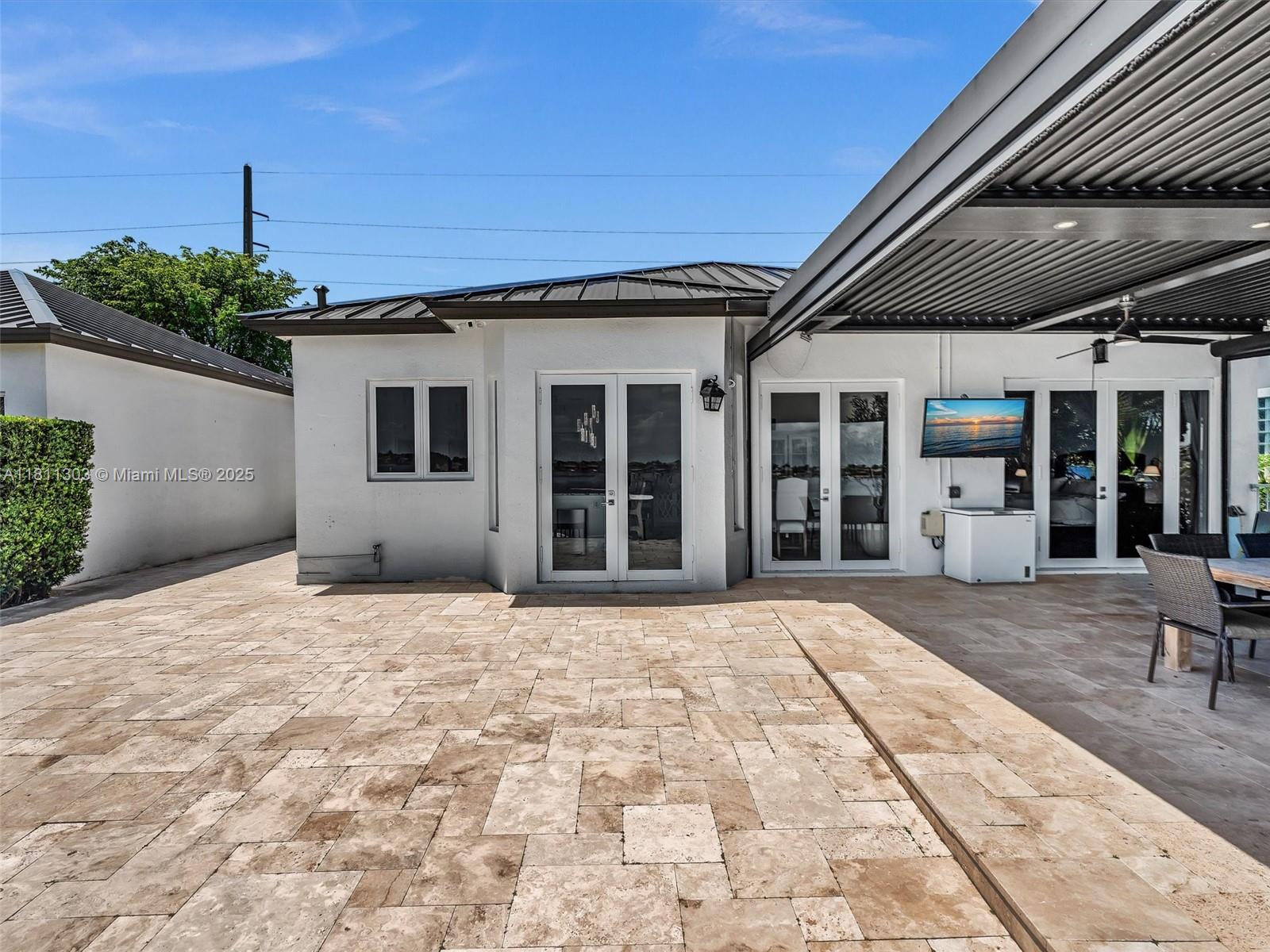 Miami, Florida, 33186, United States, 4 Bedrooms Bedrooms, ,2 BathroomsBathrooms,Residential,For Sale,1838976