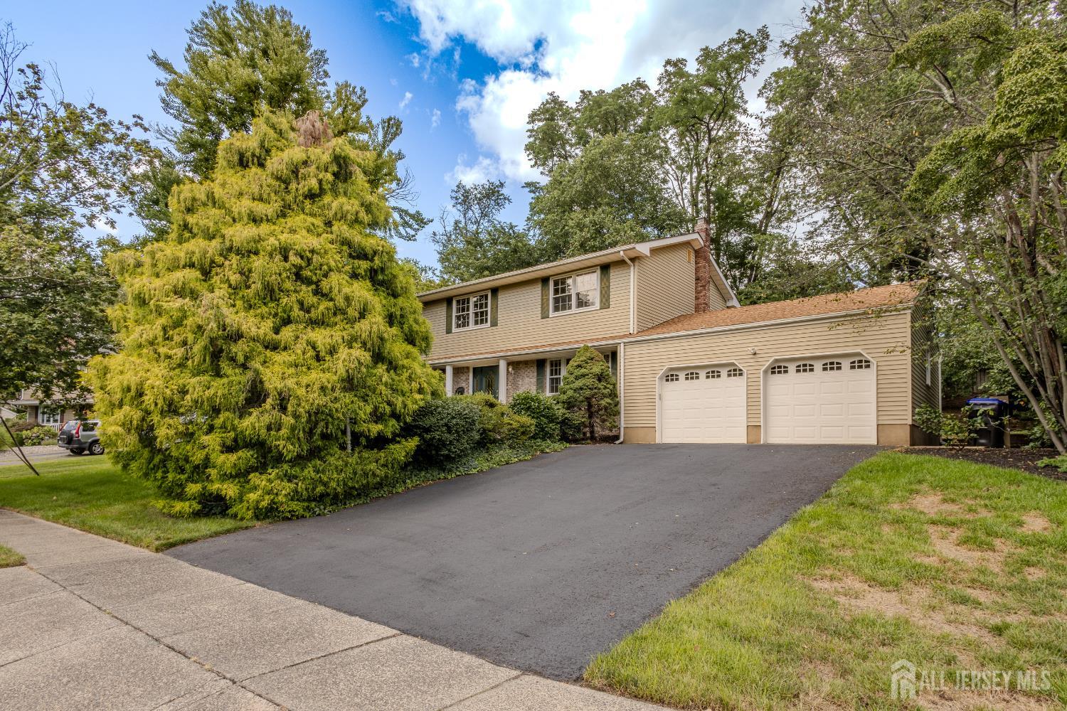 East Brunswick, New Jersey, 08816, United States, 4 Bedrooms Bedrooms, ,4 BathroomsBathrooms,Residential,For Sale,1900919