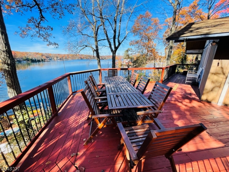 Vernon, New Jersey, 07422, United States, 3 Bedrooms Bedrooms, ,2 BathroomsBathrooms,Residential,For Sale,1851116