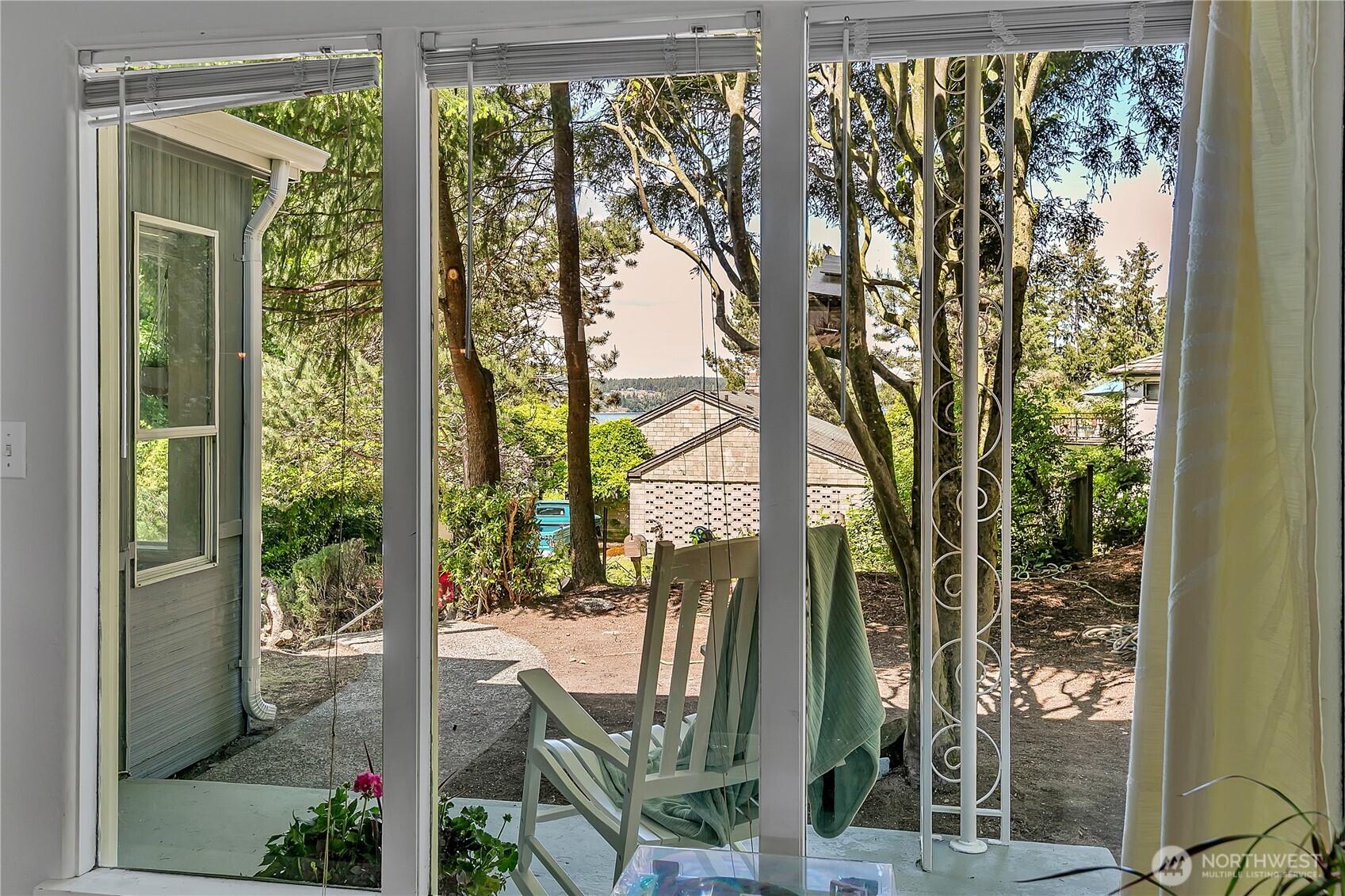 UNIVERSITY PLACE, Washington, 98466, United States, 2 Bedrooms Bedrooms, ,2 BathroomsBathrooms,Residential,For Sale,1969350