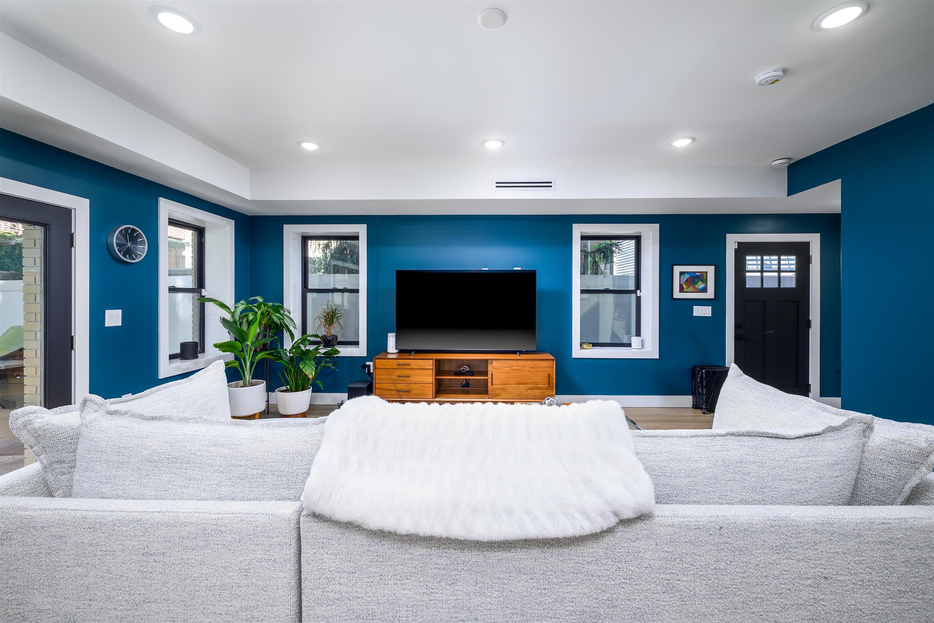 Jersey City, New Jersey, 07307, United States, 3 Bedrooms Bedrooms, ,3 BathroomsBathrooms,Residential,For Sale,1901105