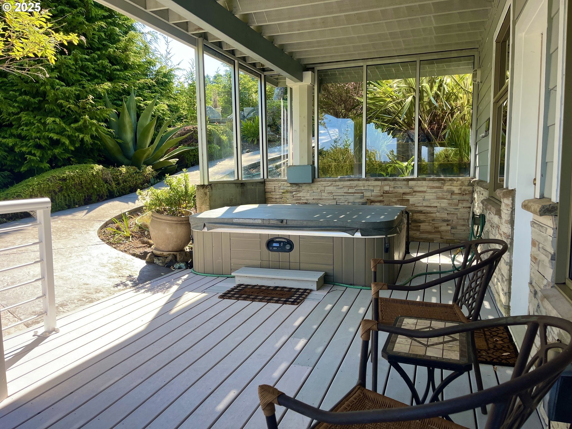 Gold Beach, Oregon, 97444, United States, 3 Bedrooms Bedrooms, ,5 BathroomsBathrooms,Residential,For Sale,1974377