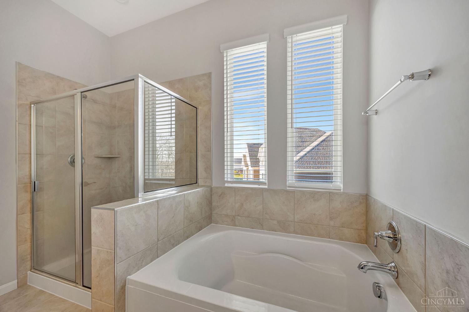 Liberty Twp, Ohio, 45011, United States, 5 Bedrooms Bedrooms, ,4 BathroomsBathrooms,Residential,For Sale,1998520