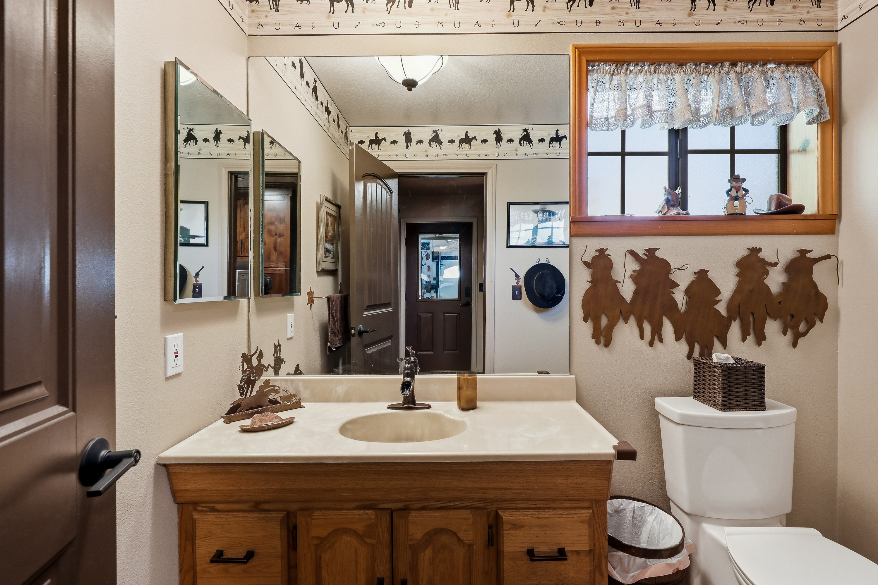 103 Pine Ridge Road, Crestline, CA 92325 - 物件實景