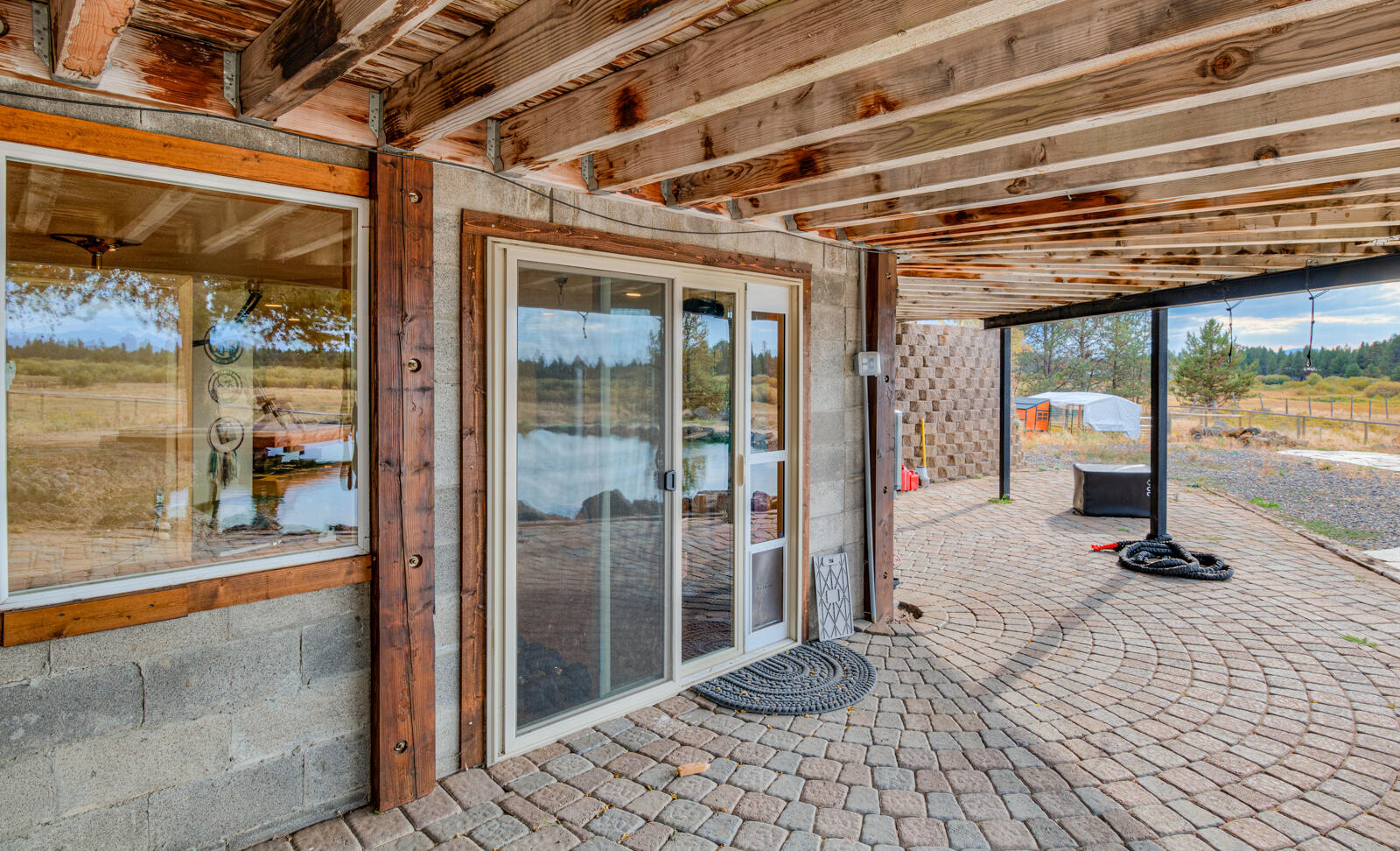 La Pine, Oregon, 97739, United States, 3 Bedrooms Bedrooms, ,2 BathroomsBathrooms,Residential,For Sale,1976945