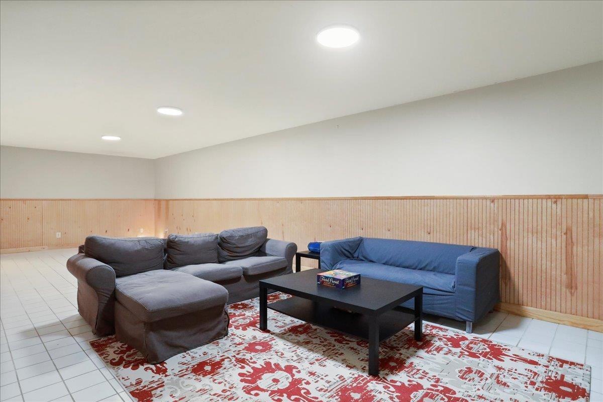 Mcgaheysville, Virginia, 22840, United States, 4 Bedrooms Bedrooms, ,4 BathroomsBathrooms,Residential,For Sale,1877155