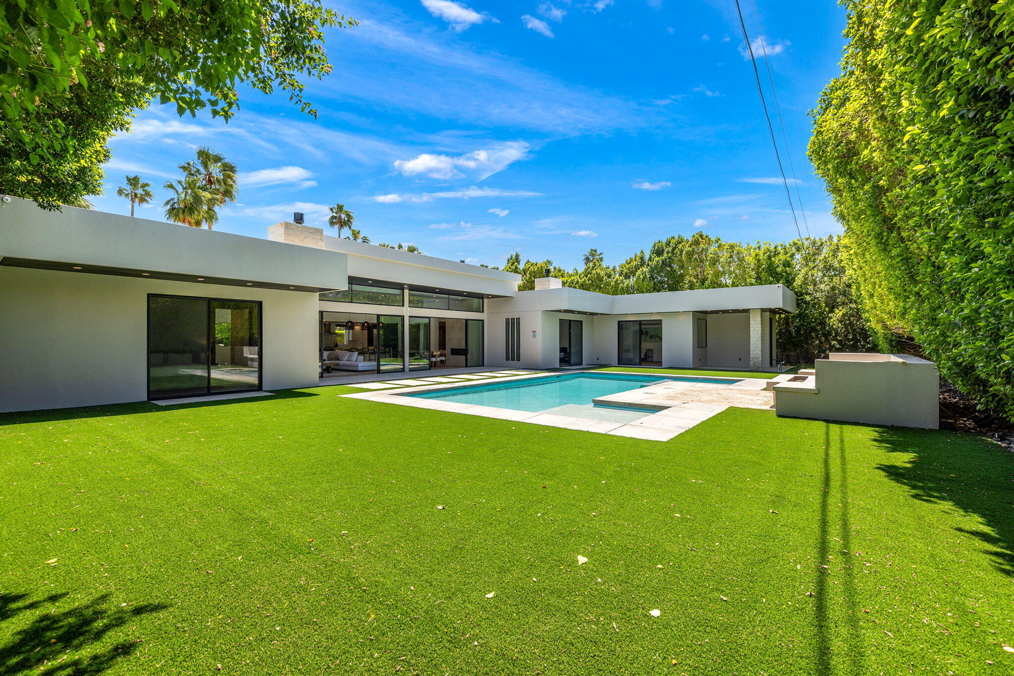 Palm Springs, California, 92262, United States, 5 Bedrooms Bedrooms, ,4 BathroomsBathrooms,Residential,For Sale,1805387