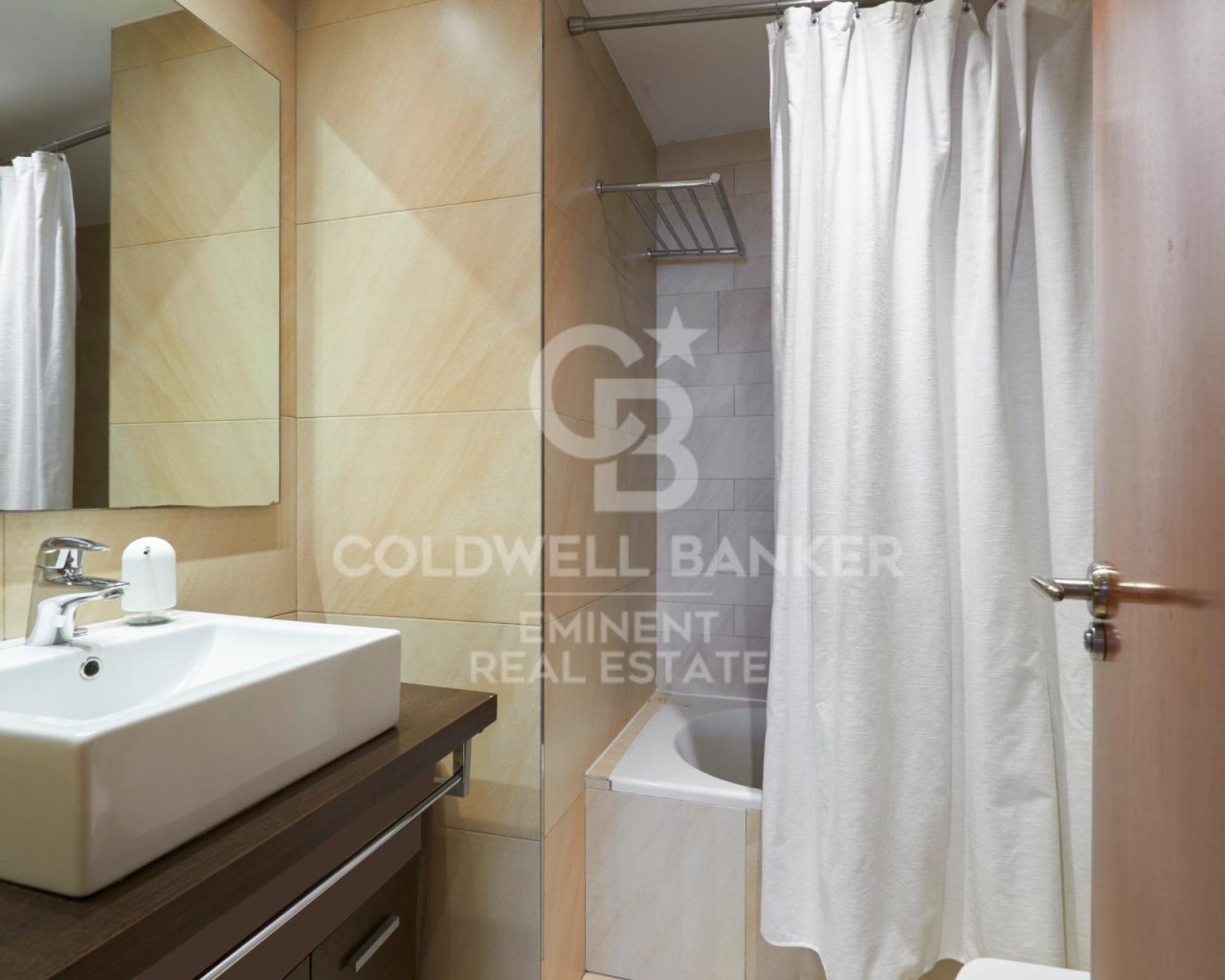 Barcelona, Barcelona, Sarri? - Sant Gervasi, Les T, Barcelona, Catalonia, ES, 3 Bedrooms Bedrooms, ,2 BathroomsBathrooms,Residential,For Sale,Barcelona, Barcelona, Sarri? - Sant Gervasi, Les T,1623202