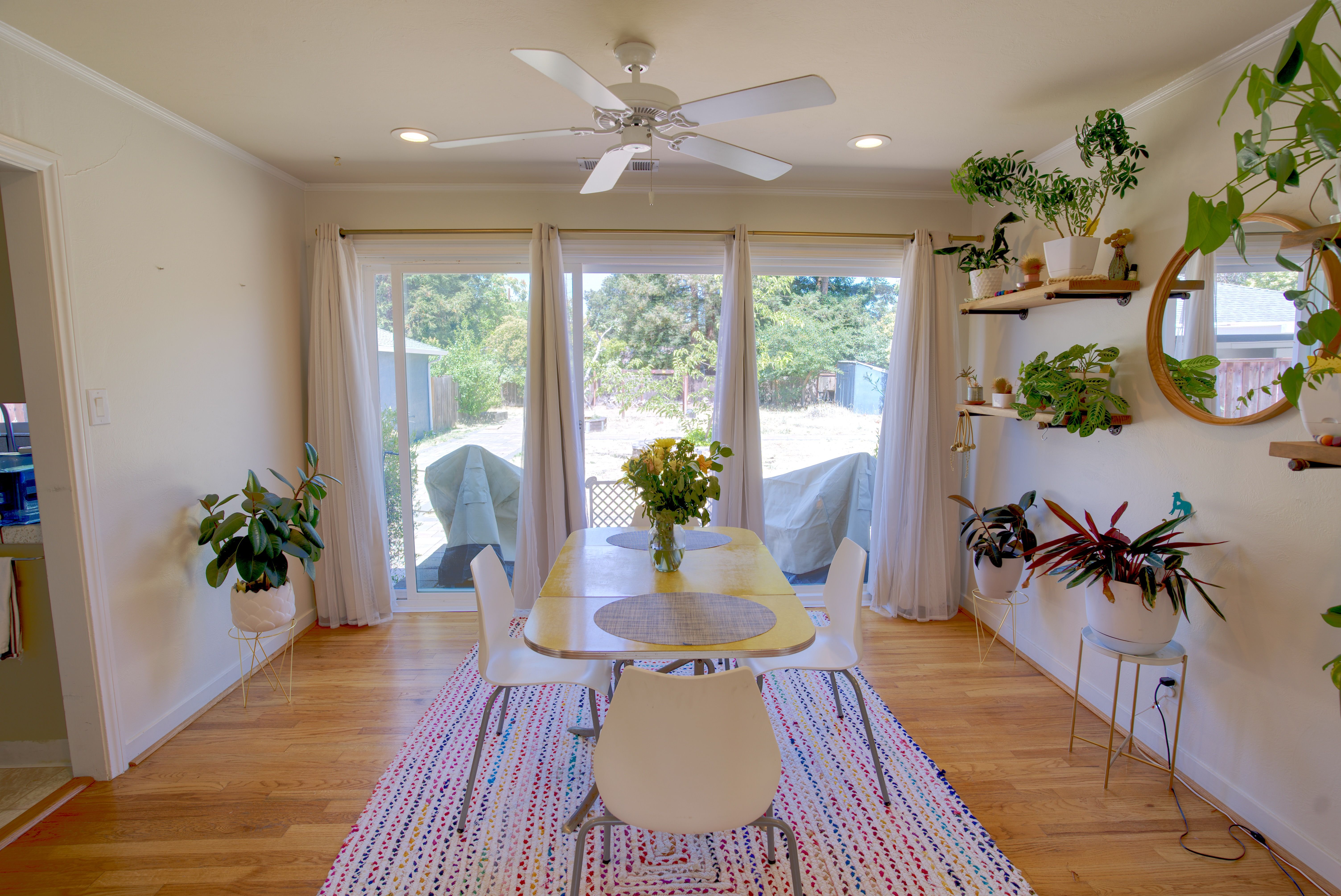  Classic Charm Meets Flexible Living in This Inviting Single-Story Ranch - 物件實景