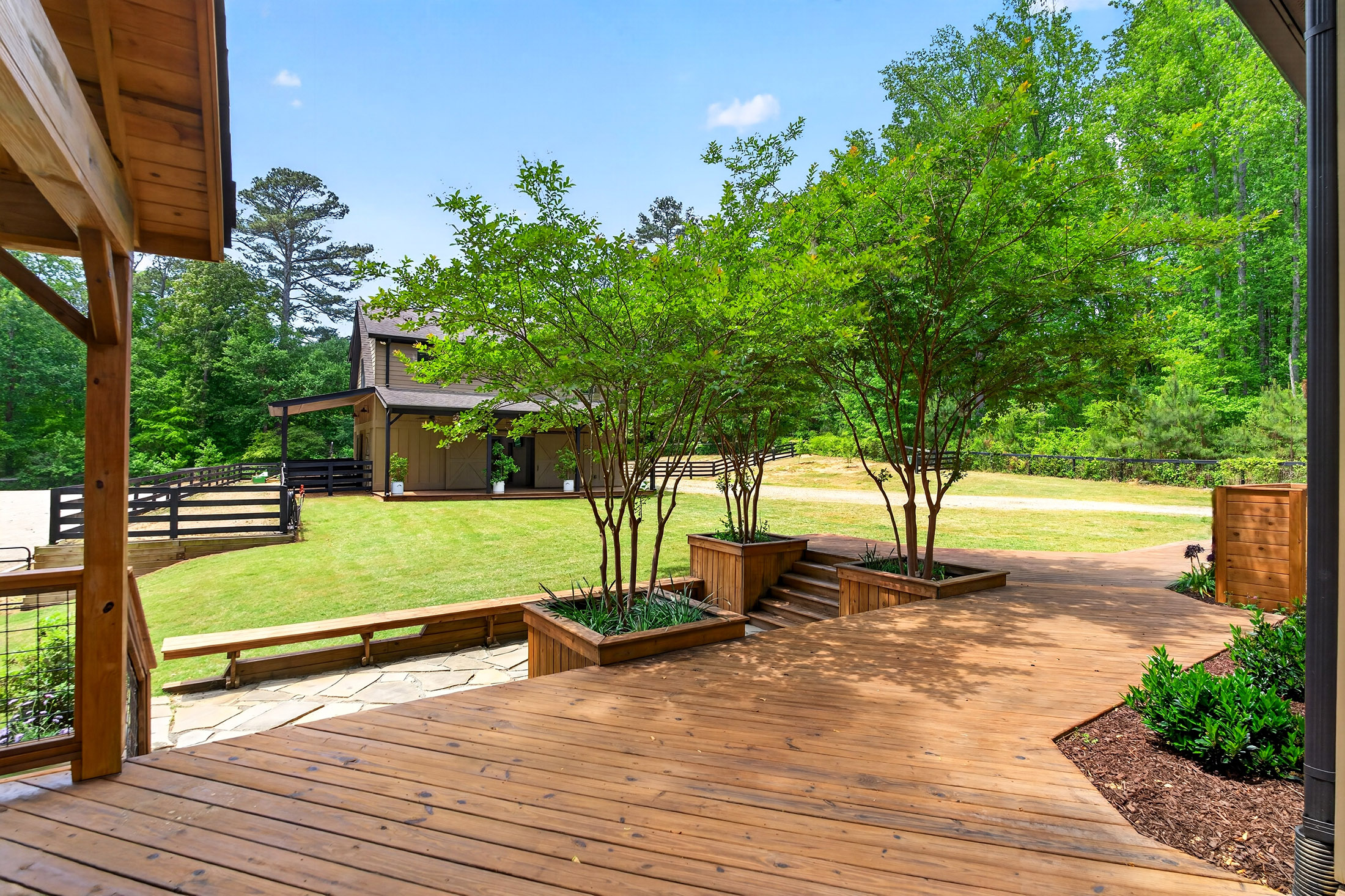  Classic Southern Craftsman Farmhouse - 物件實景