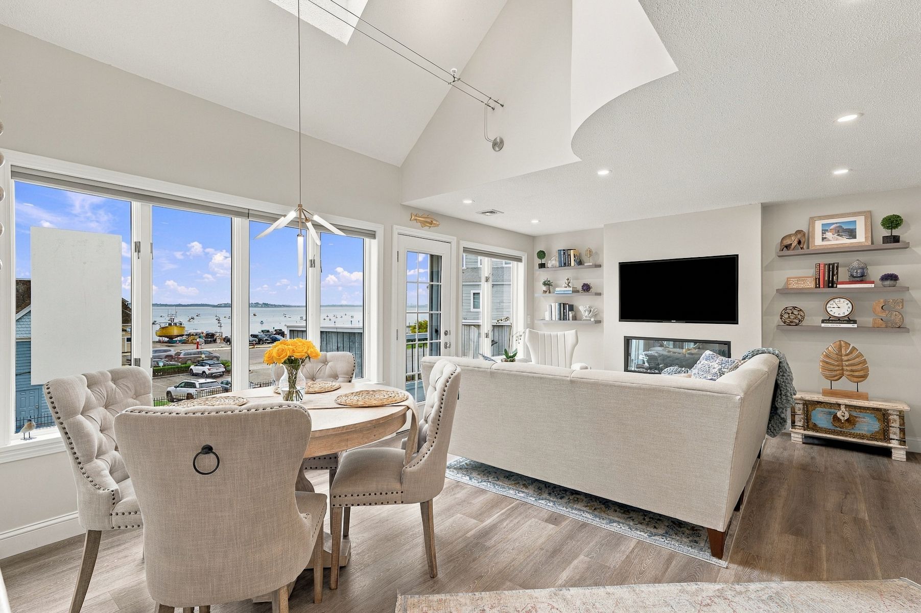  432 Humphrey Street, Unit 22D, Swampscott, MA, 01907 - 物件實景