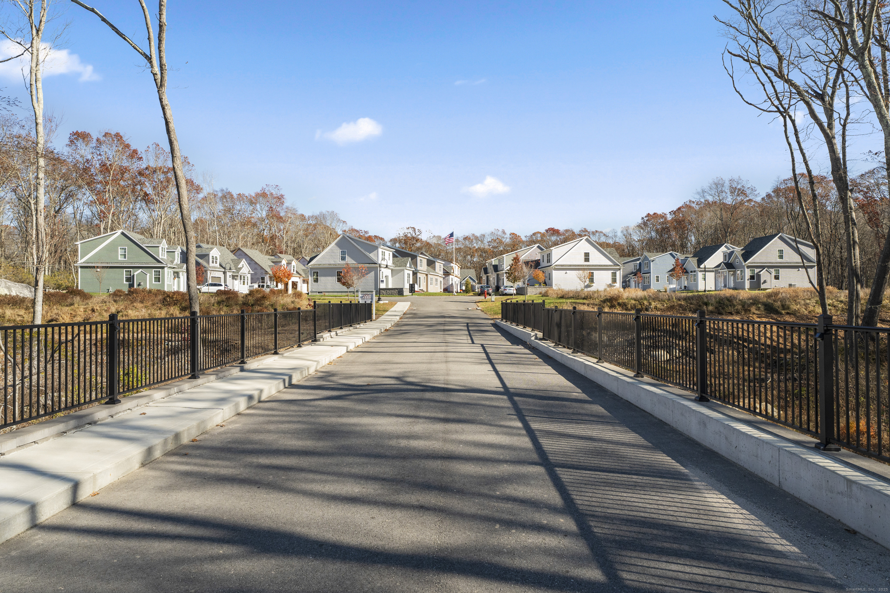 Waterford, Connecticut, 06385, United States, 3 Bedrooms Bedrooms, ,2 BathroomsBathrooms,Residential,For Sale,1995882